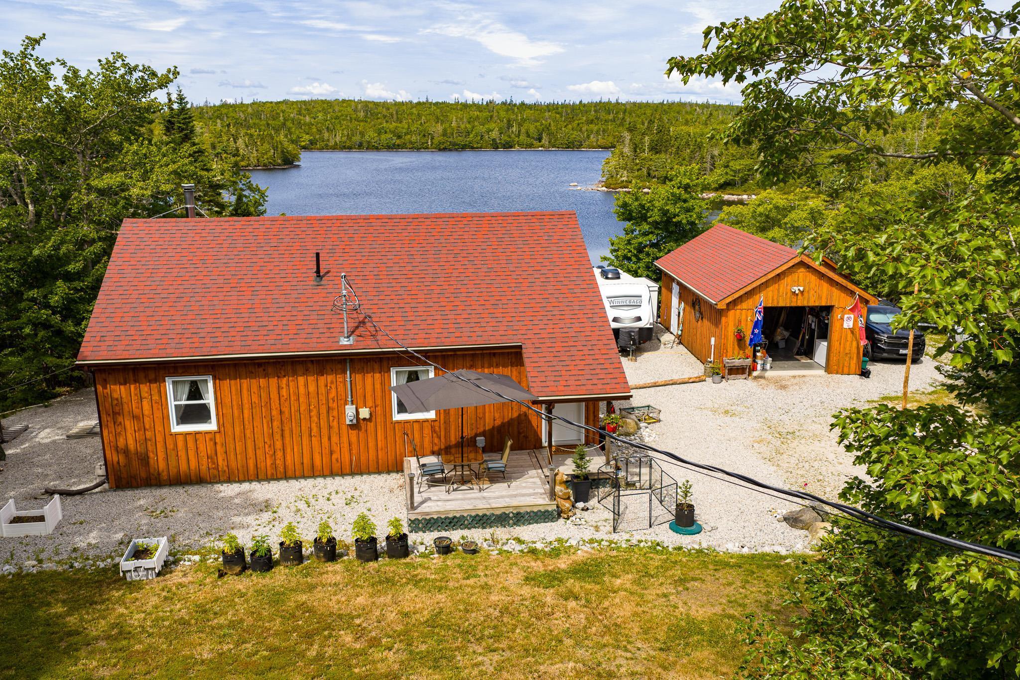 $649,999.00: 1749 McLeans Lake Road, Port L