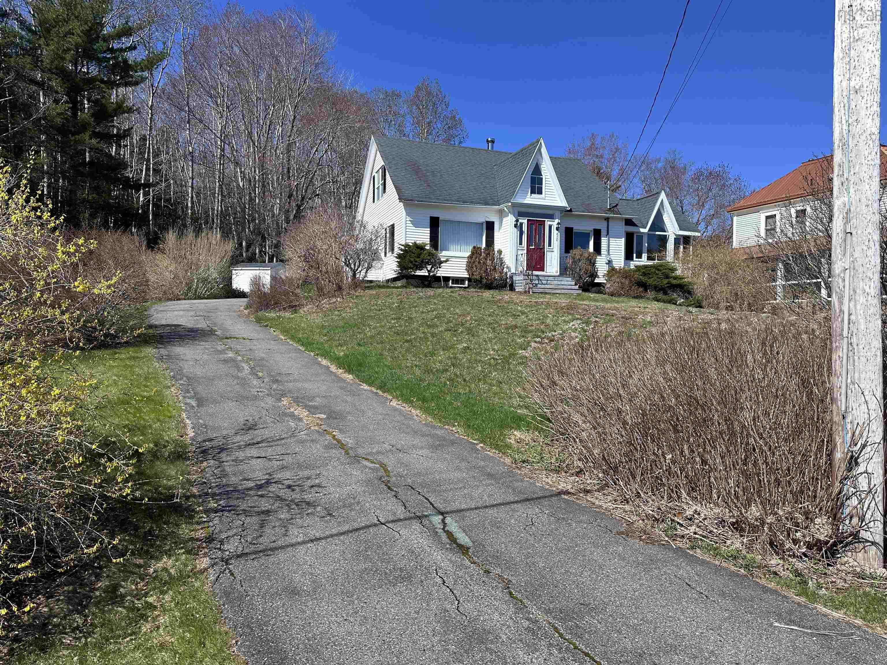 $325,000.00: 2328 Highway 331, West Lahave