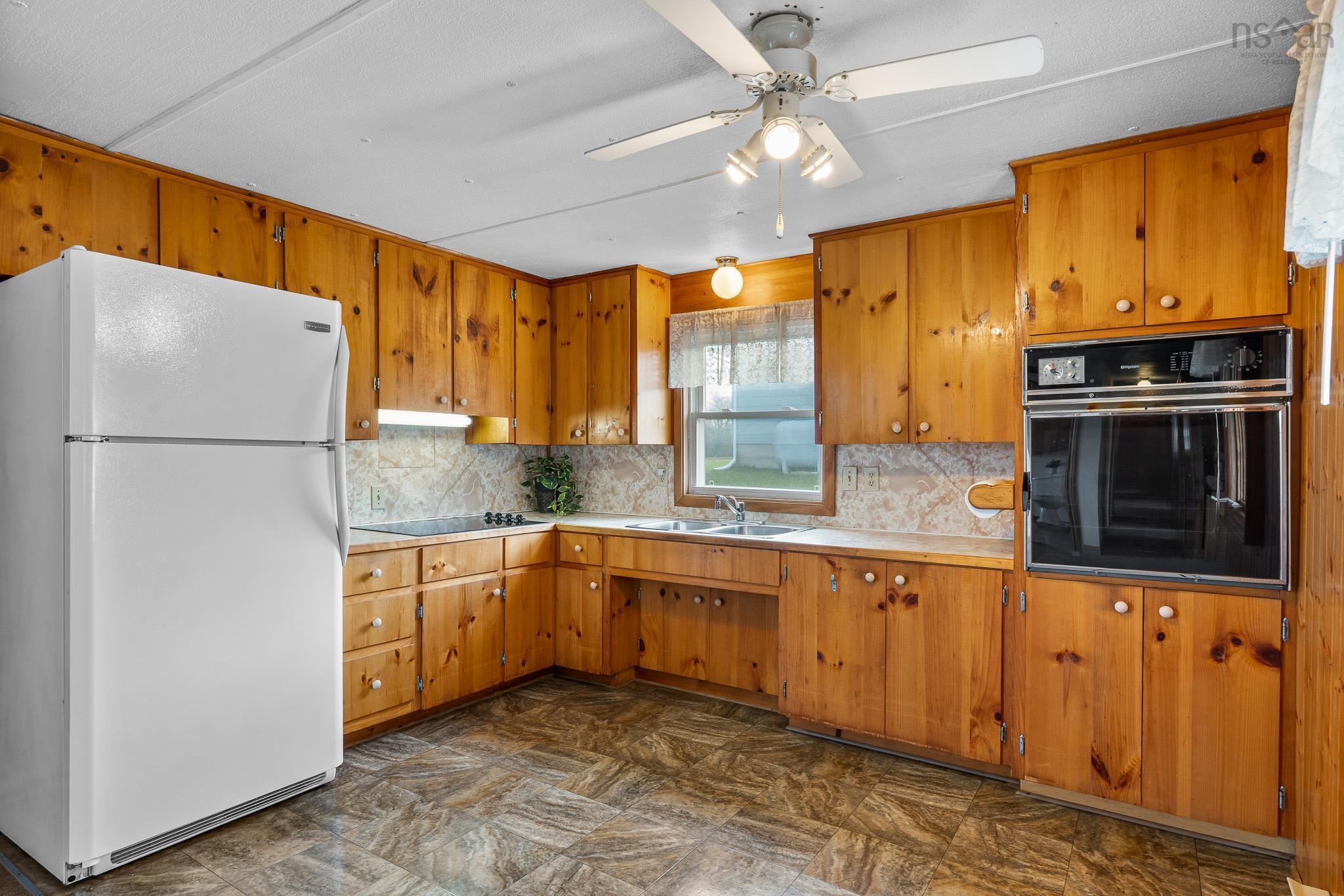 $243,900.00: 7 Hiltz Hill Road, Martins River