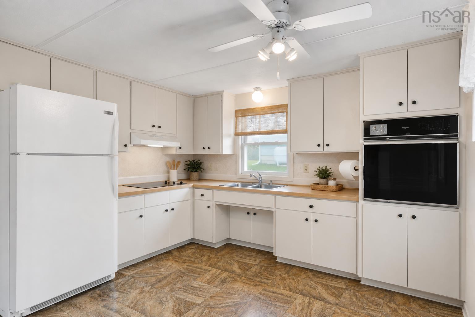 $243,900.00: 7 Hiltz Hill Road, Martins River