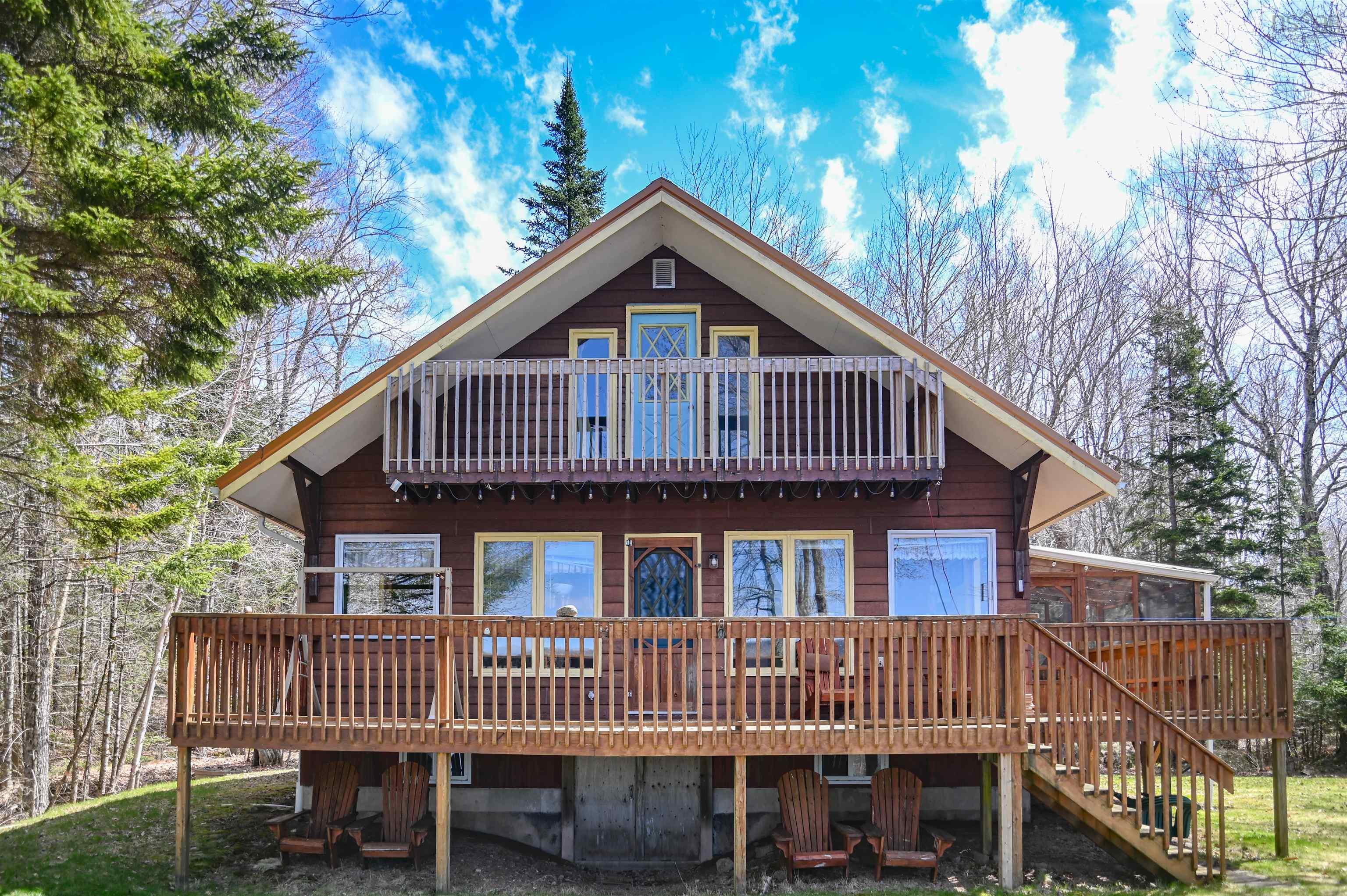 $350,000.00: 577 Lakecrest Drive, Armstrong Lake