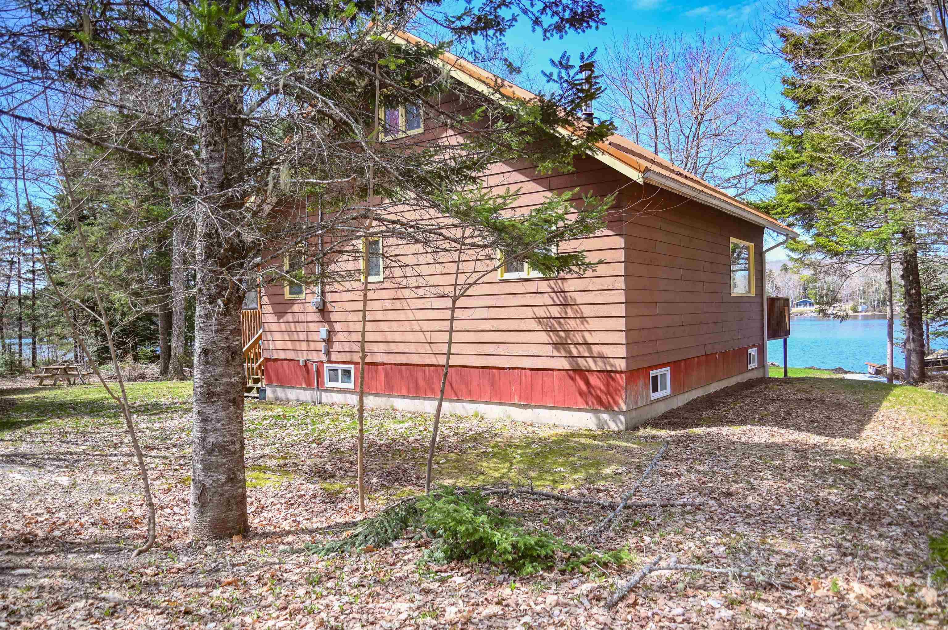 $350,000.00: 577 Lakecrest Drive, Armstrong Lake