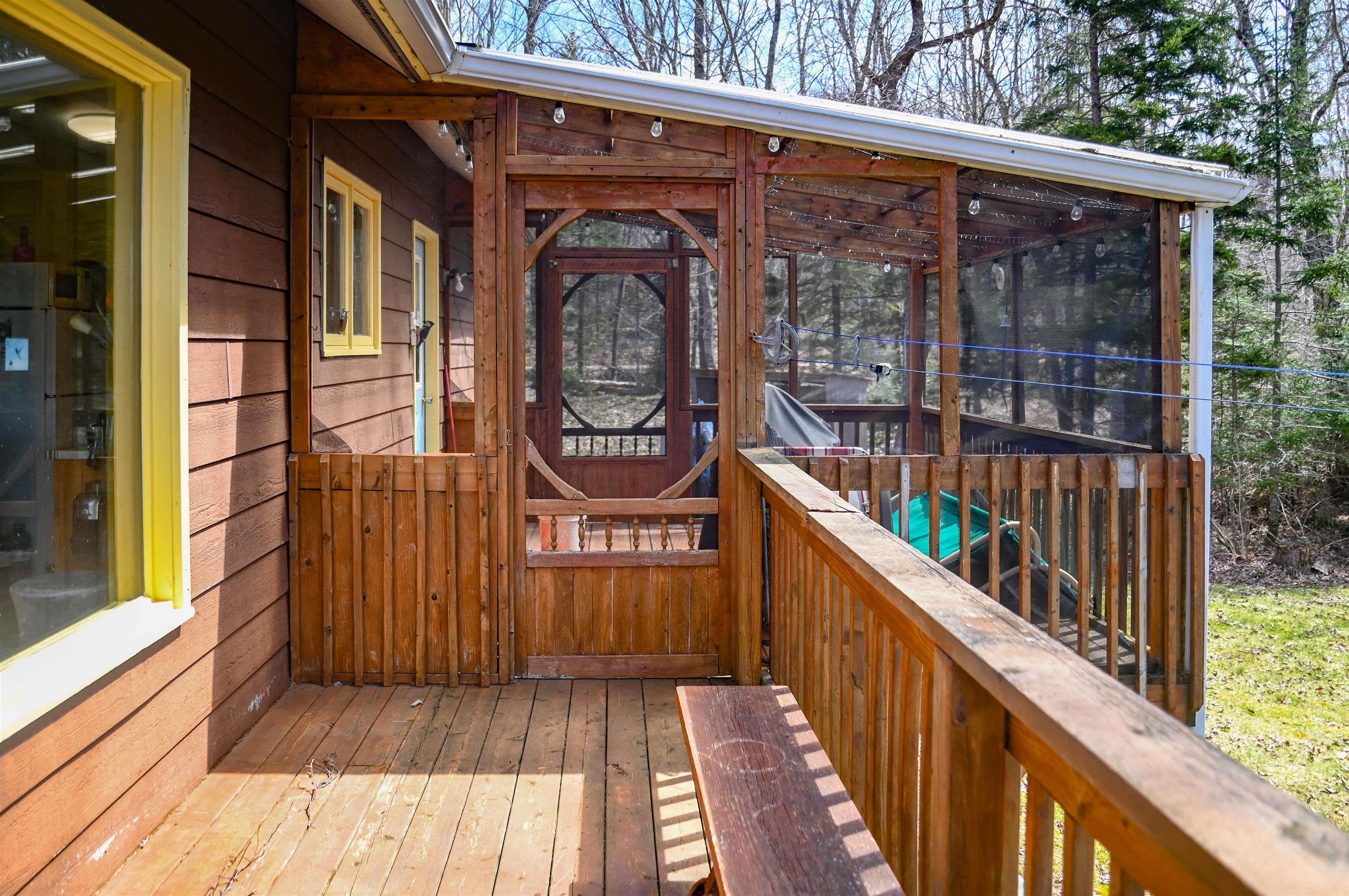 $350,000.00: 577 Lakecrest Drive, Armstrong Lake