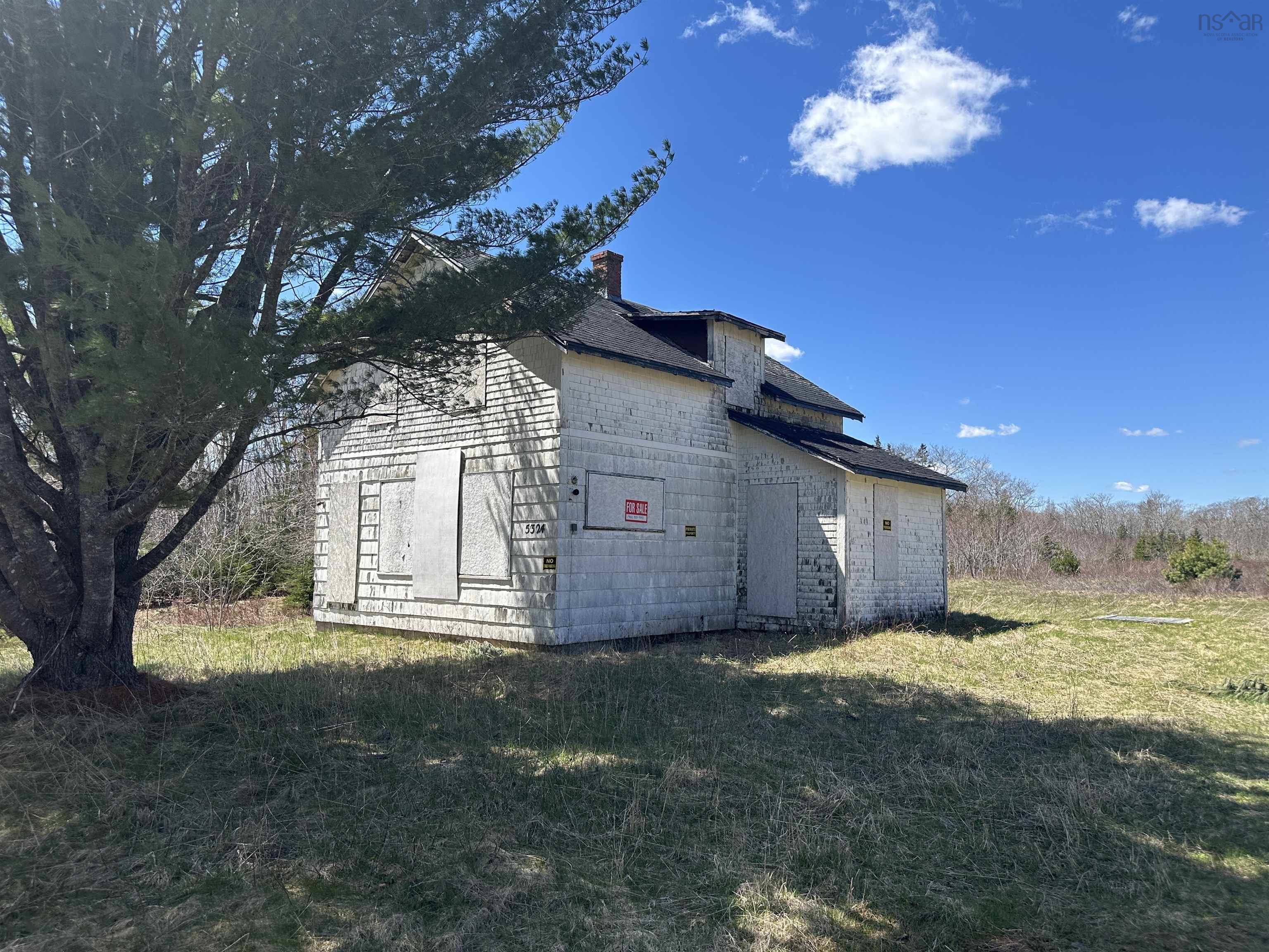 $240,000.00: 5324 Highway 3, White Point
