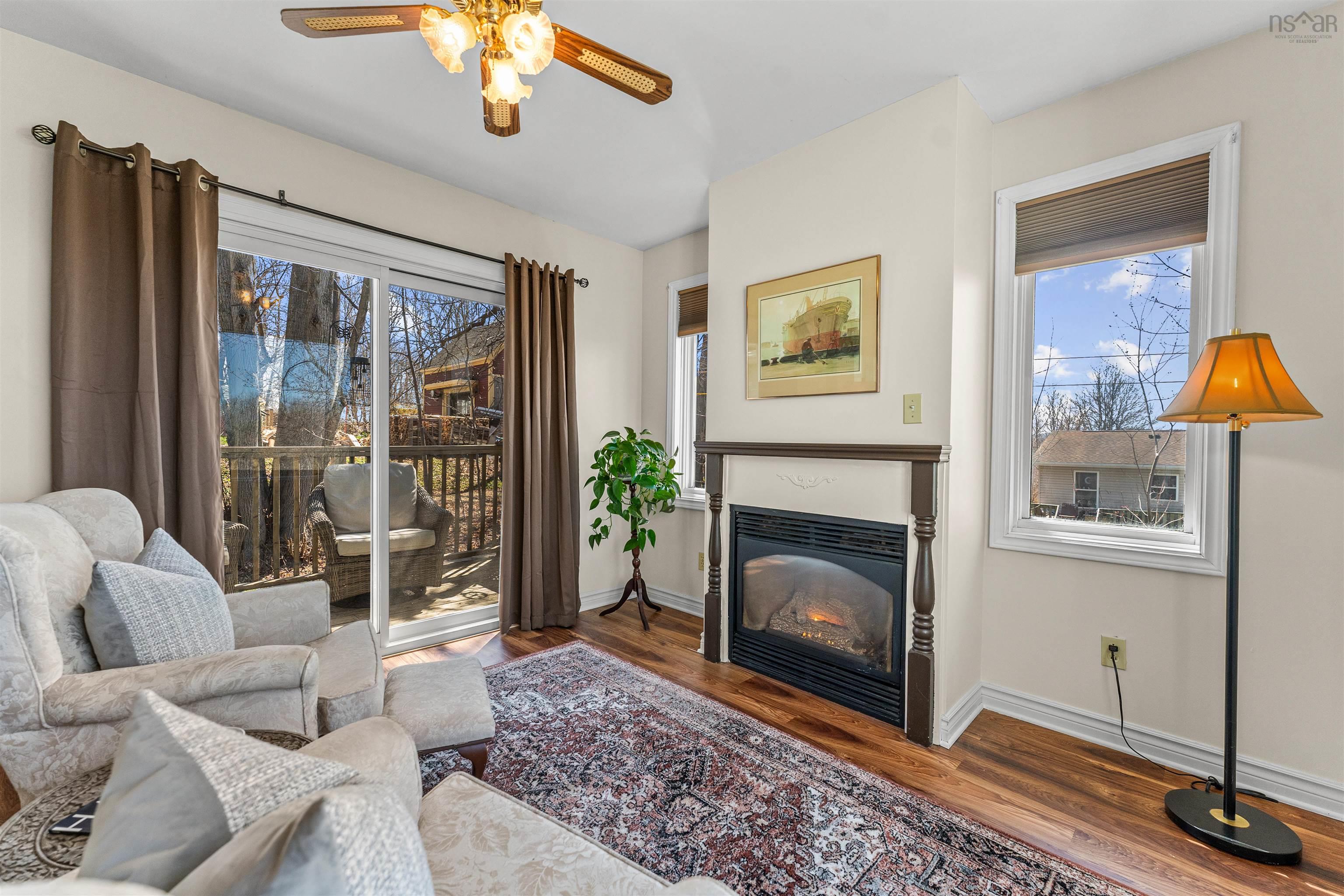 $459,900.00: 332 Wilson Street, Windsor
