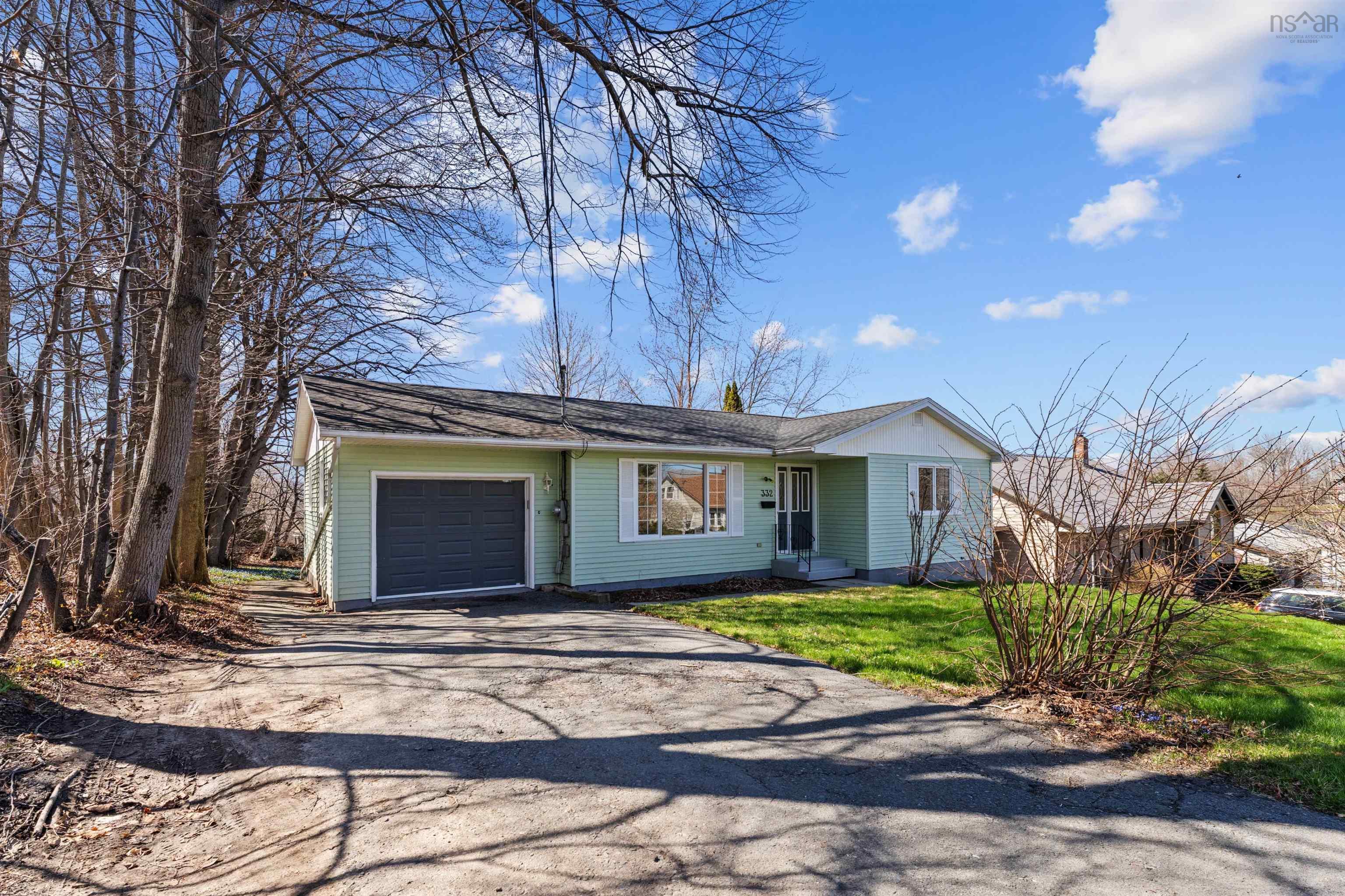 $459,900.00: 332 Wilson Street, Windsor