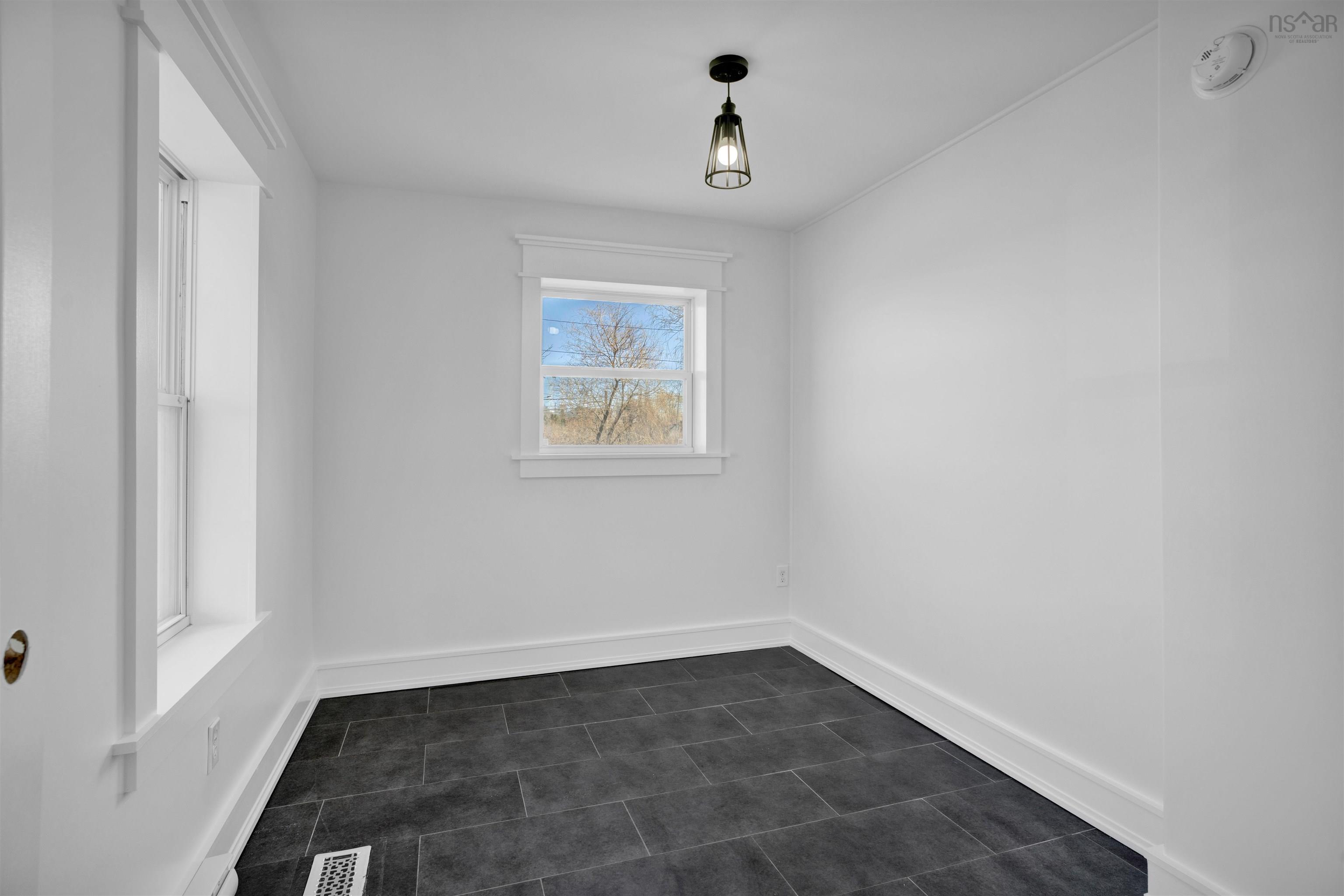 $379,000.00: 324 Wentworth Road, Windsor