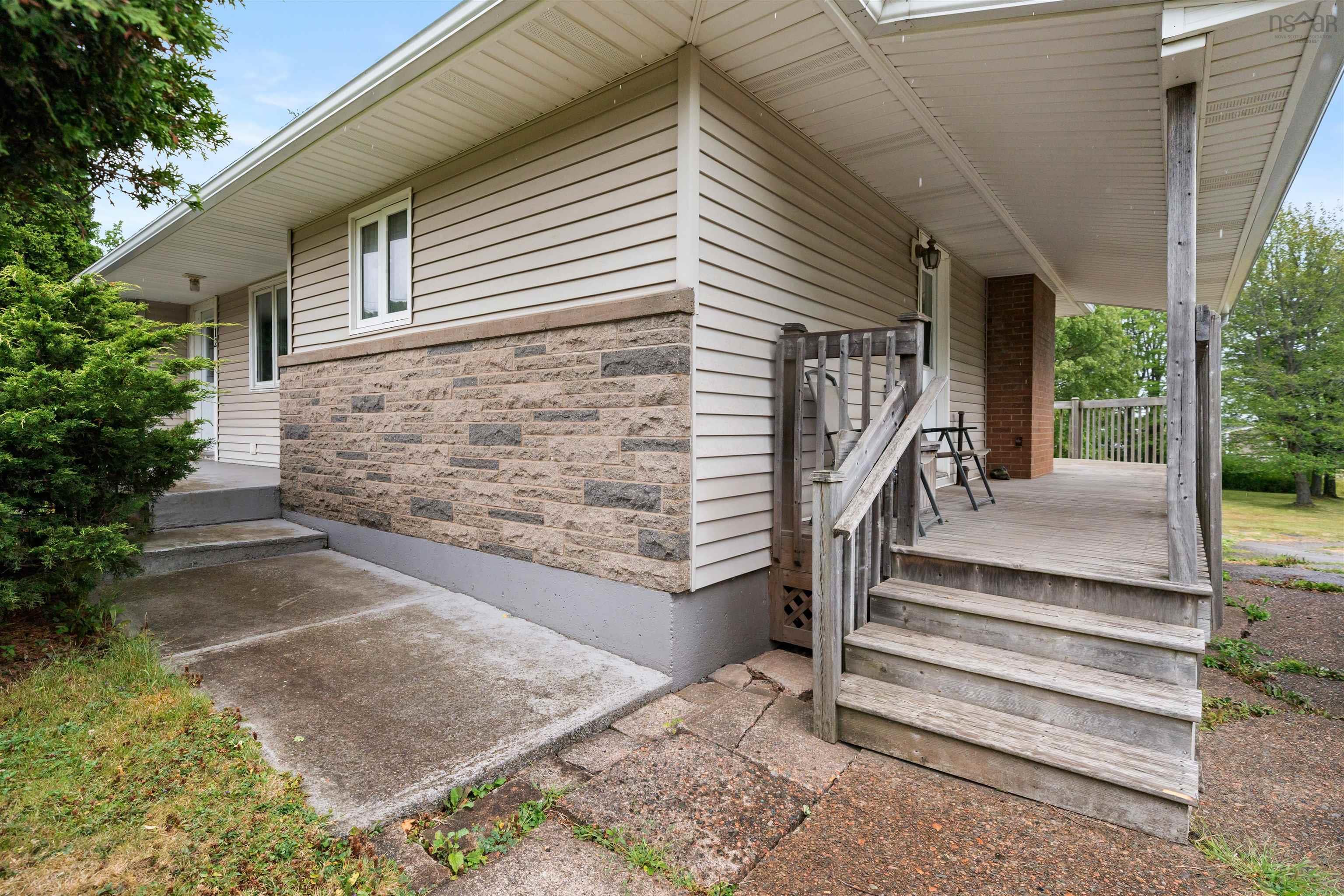 $425,000.00: 12 Munroe Avenue Extension, Westville Road
