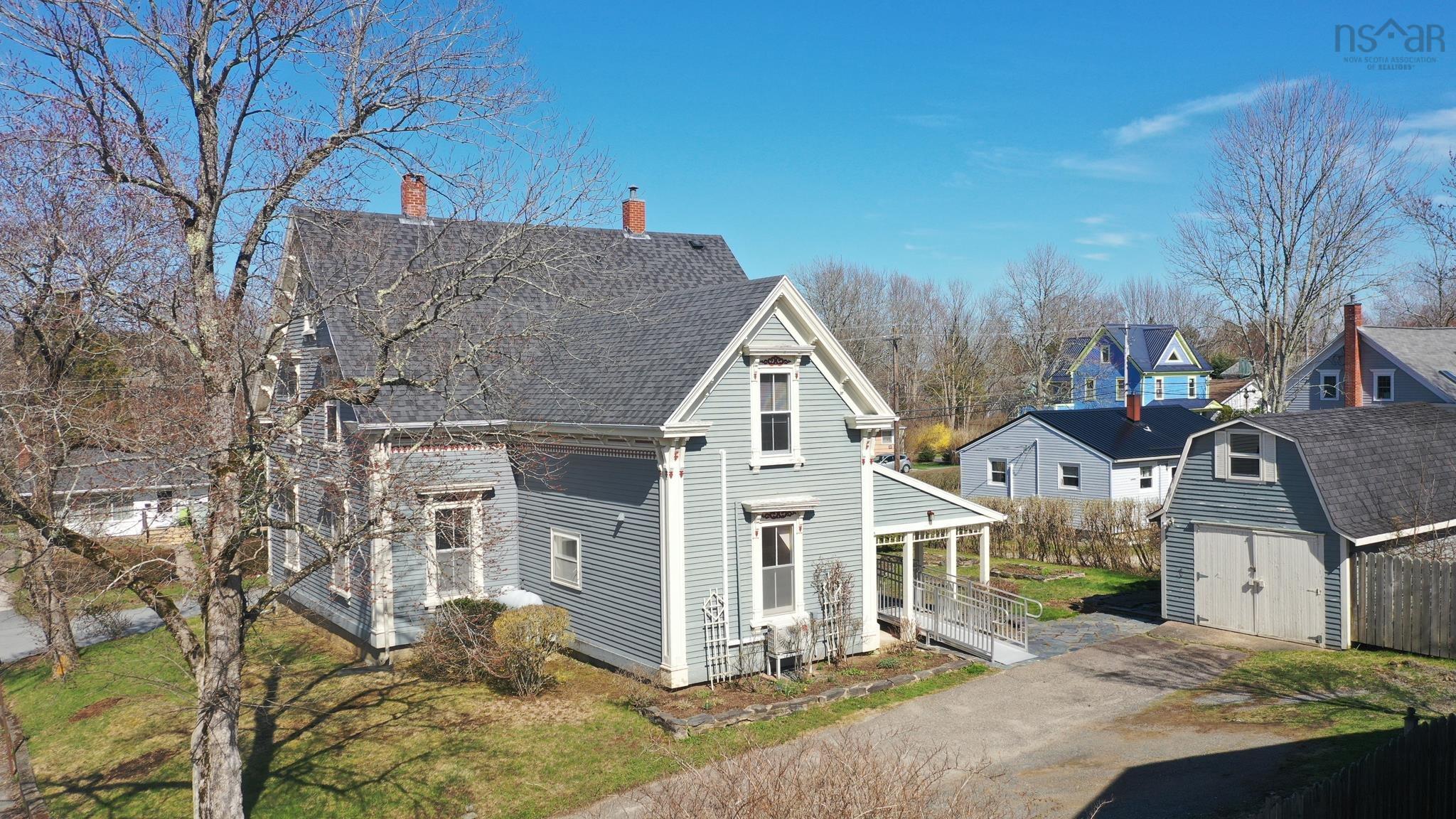 $799,000.00: 40 Pleasant Street, Mahone Bay