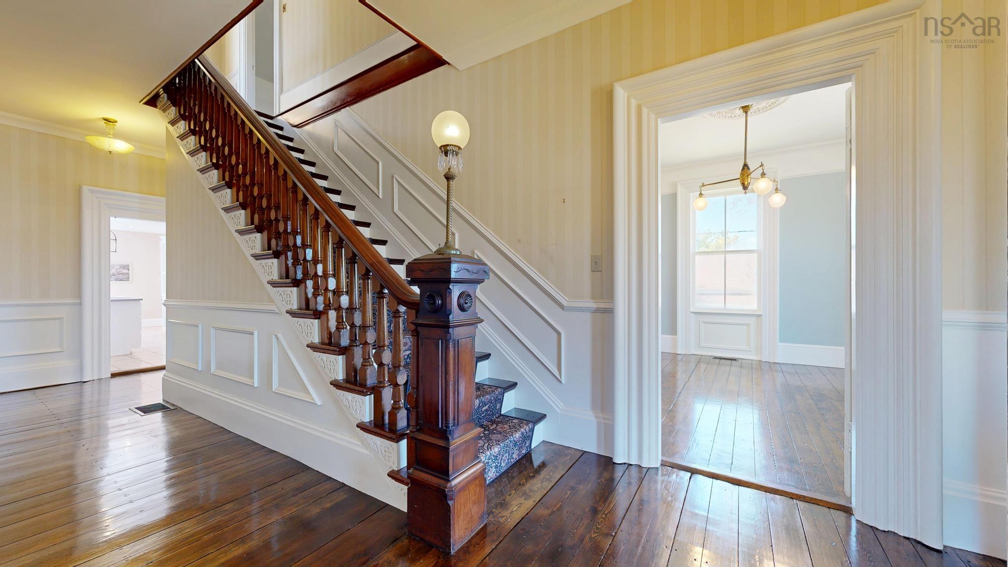 $799,000.00: 40 Pleasant Street, Mahone Bay
