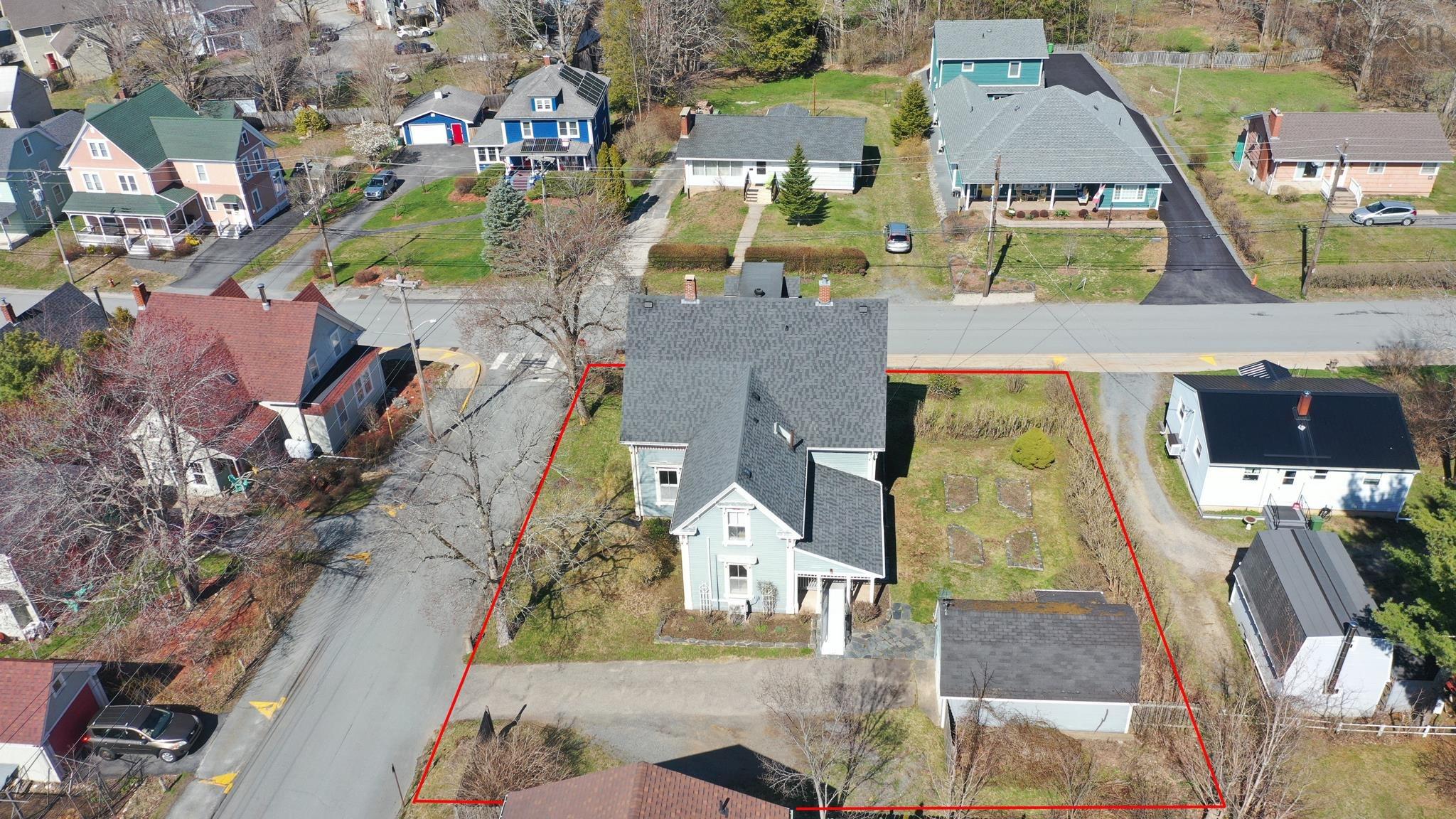 $799,000.00: 40 Pleasant Street, Mahone Bay