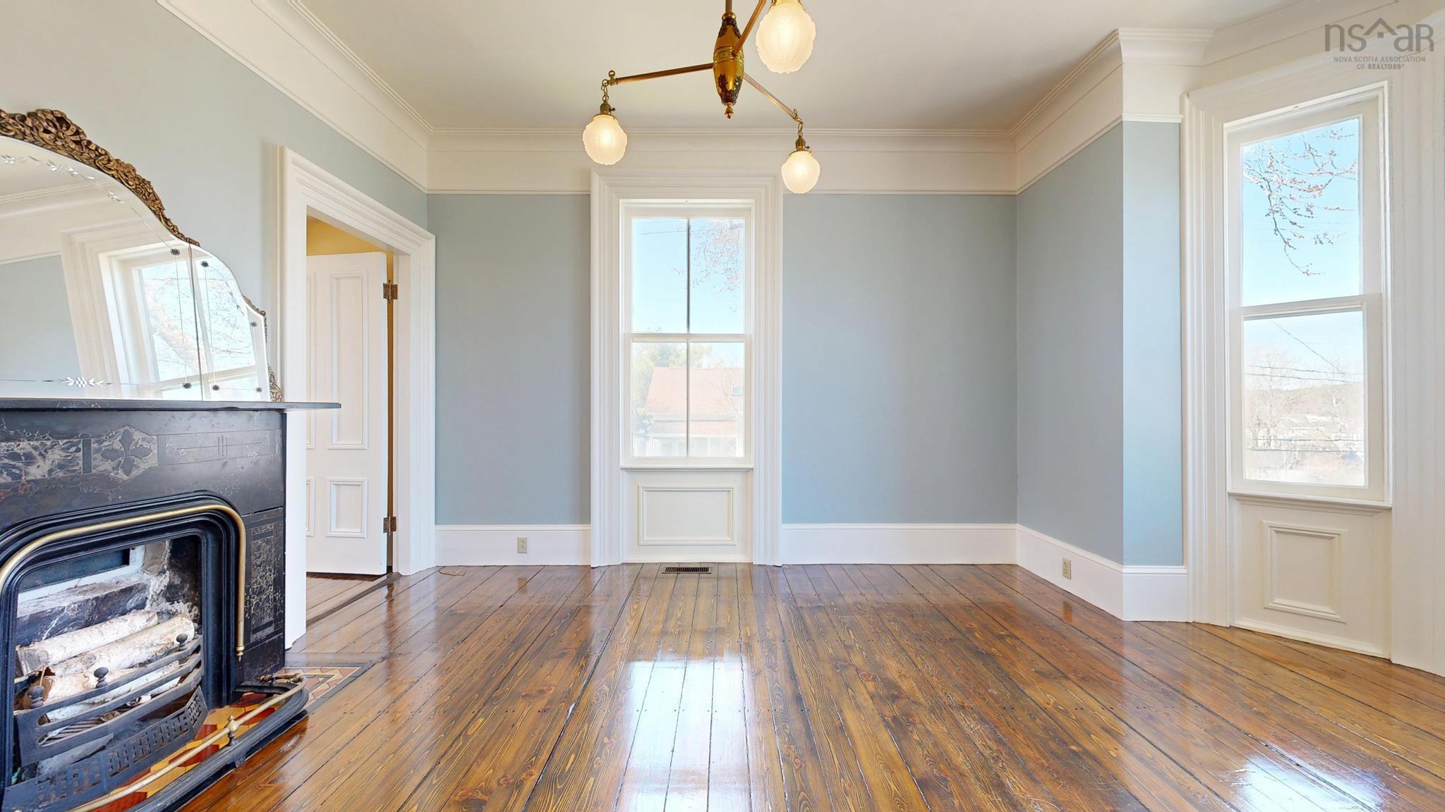 $799,000.00: 40 Pleasant Street, Mahone Bay