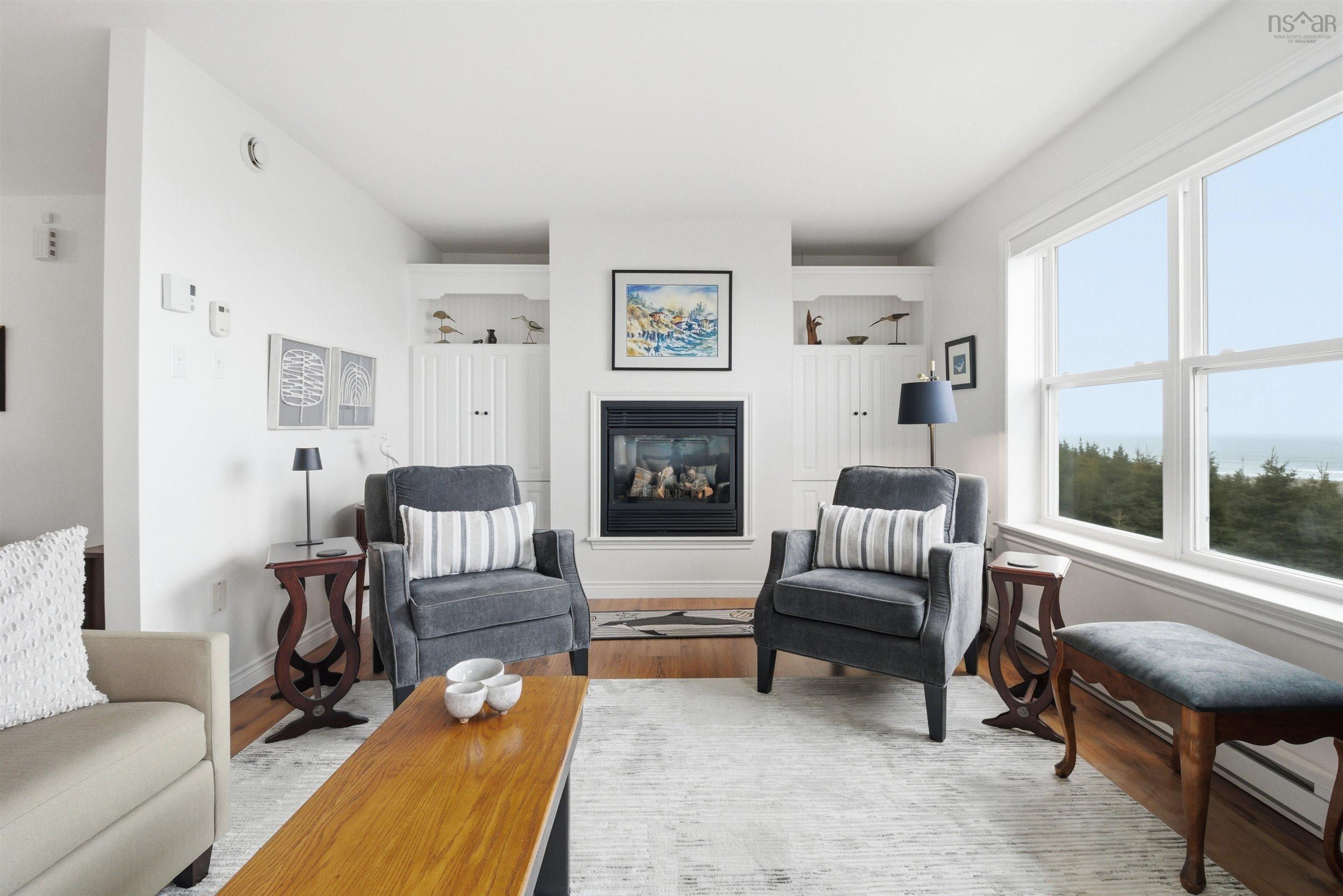 $879,900.00: 49 Kaakwogook Way, Clam Bay