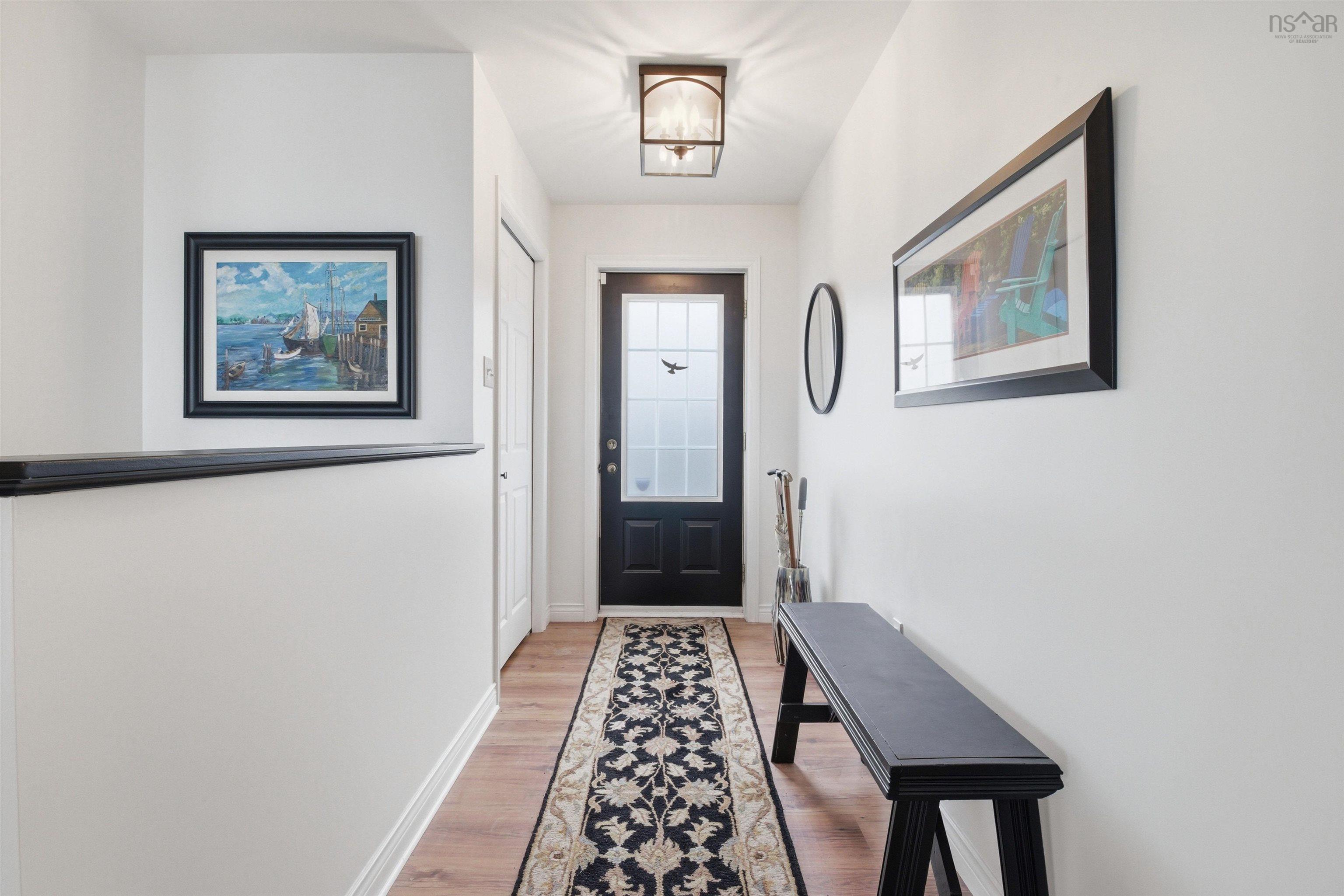 $879,900.00: 49 Kaakwogook Way, Clam Bay