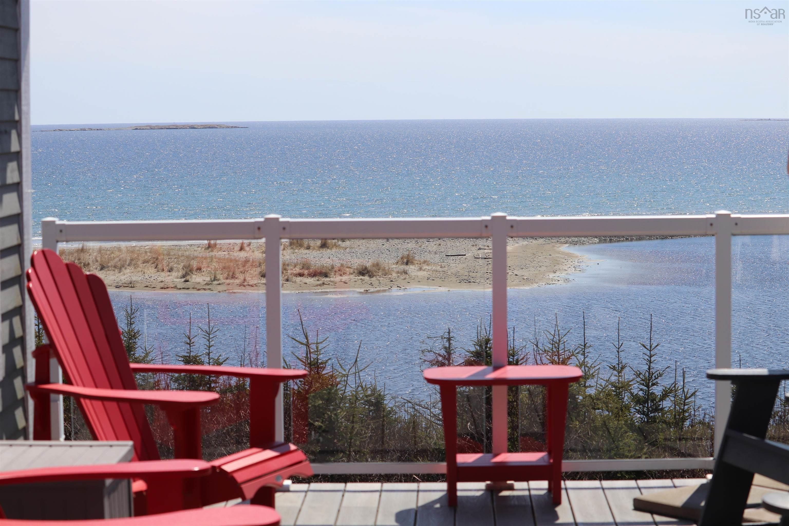 $879,900.00: 49 Kaakwogook Way, Clam Bay