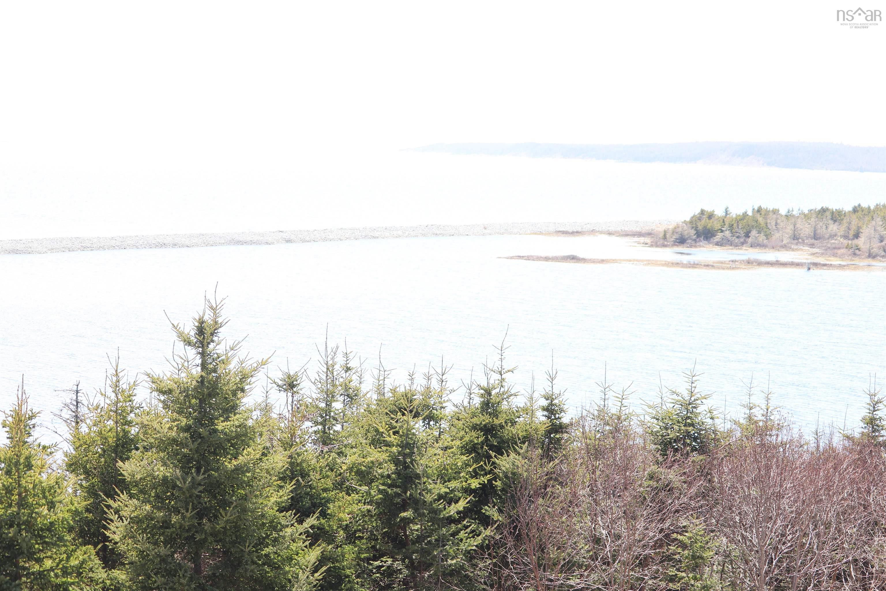 $879,900.00: 49 Kaakwogook Way, Clam Bay
