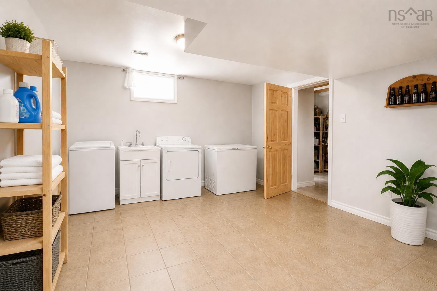 $469,900.00: 39 Fletcher Lane, Brooklyn
