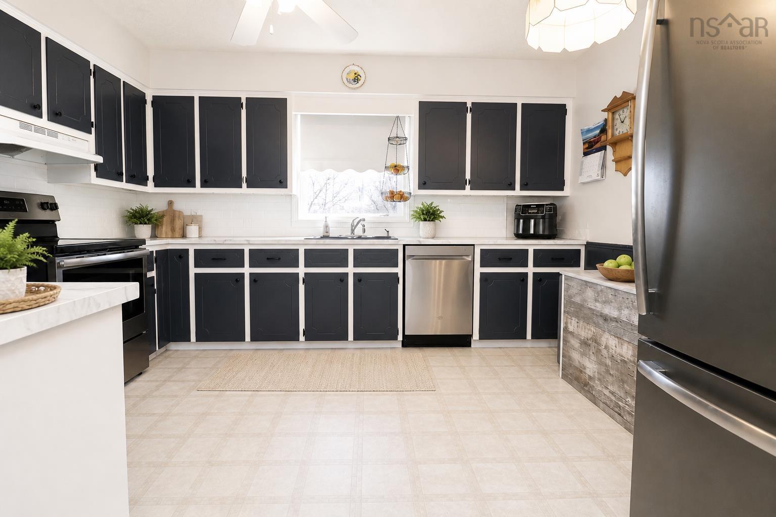 $469,900.00: 39 Fletcher Lane, Brooklyn