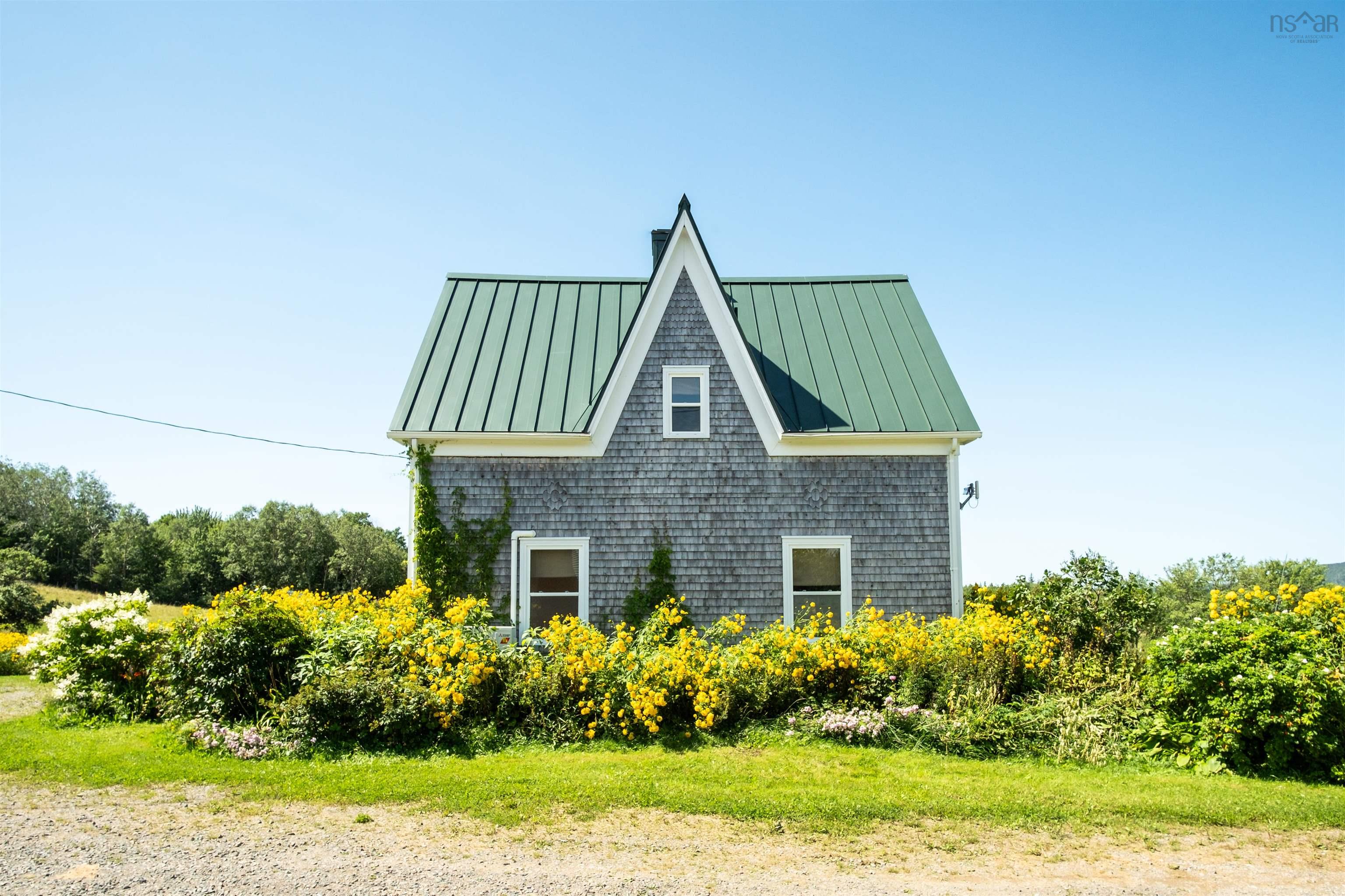 $970,000.00: 166 Rankinville Road, Mabou