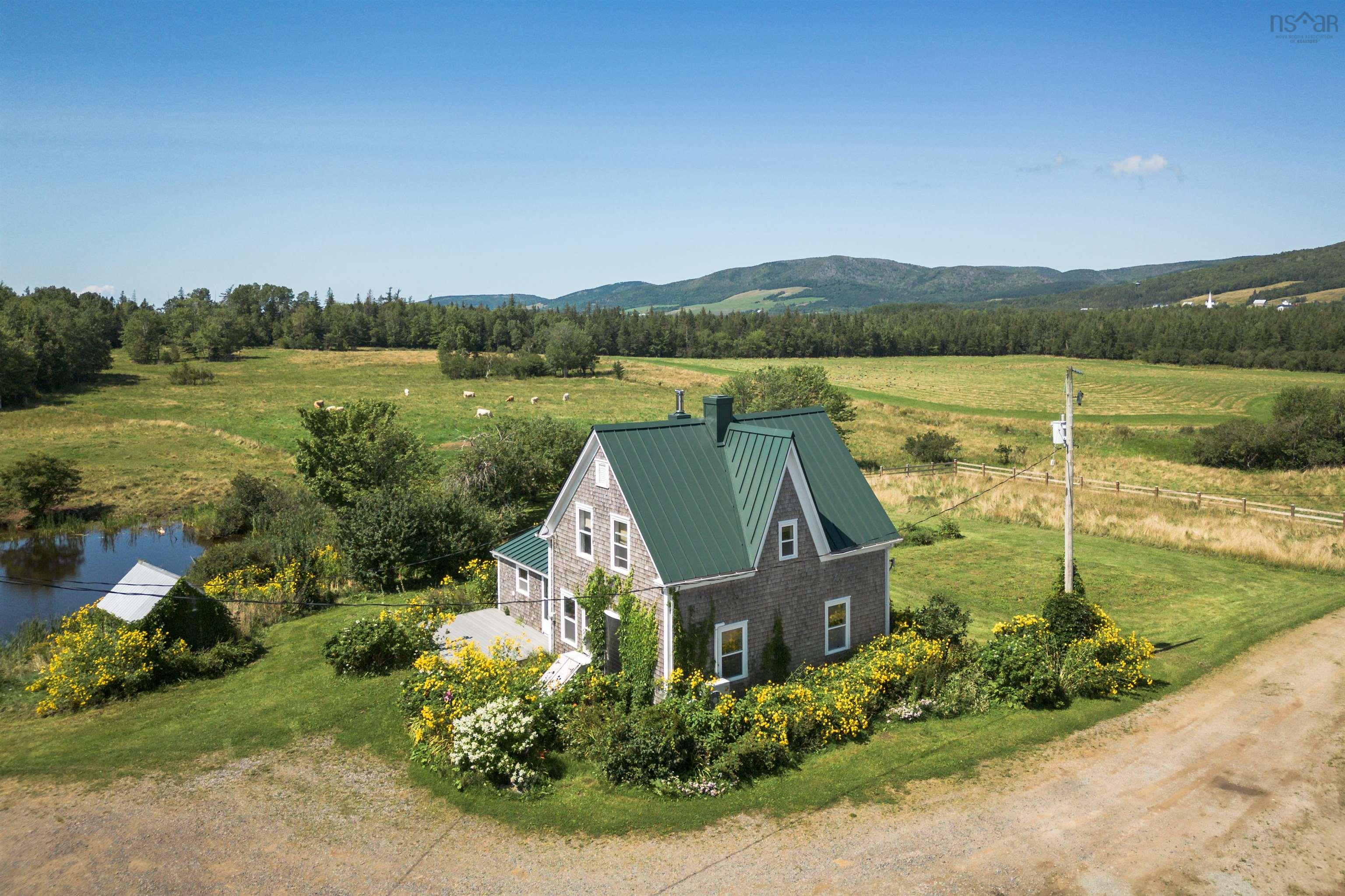 $970,000.00: 166 Rankinville Road, Mabou