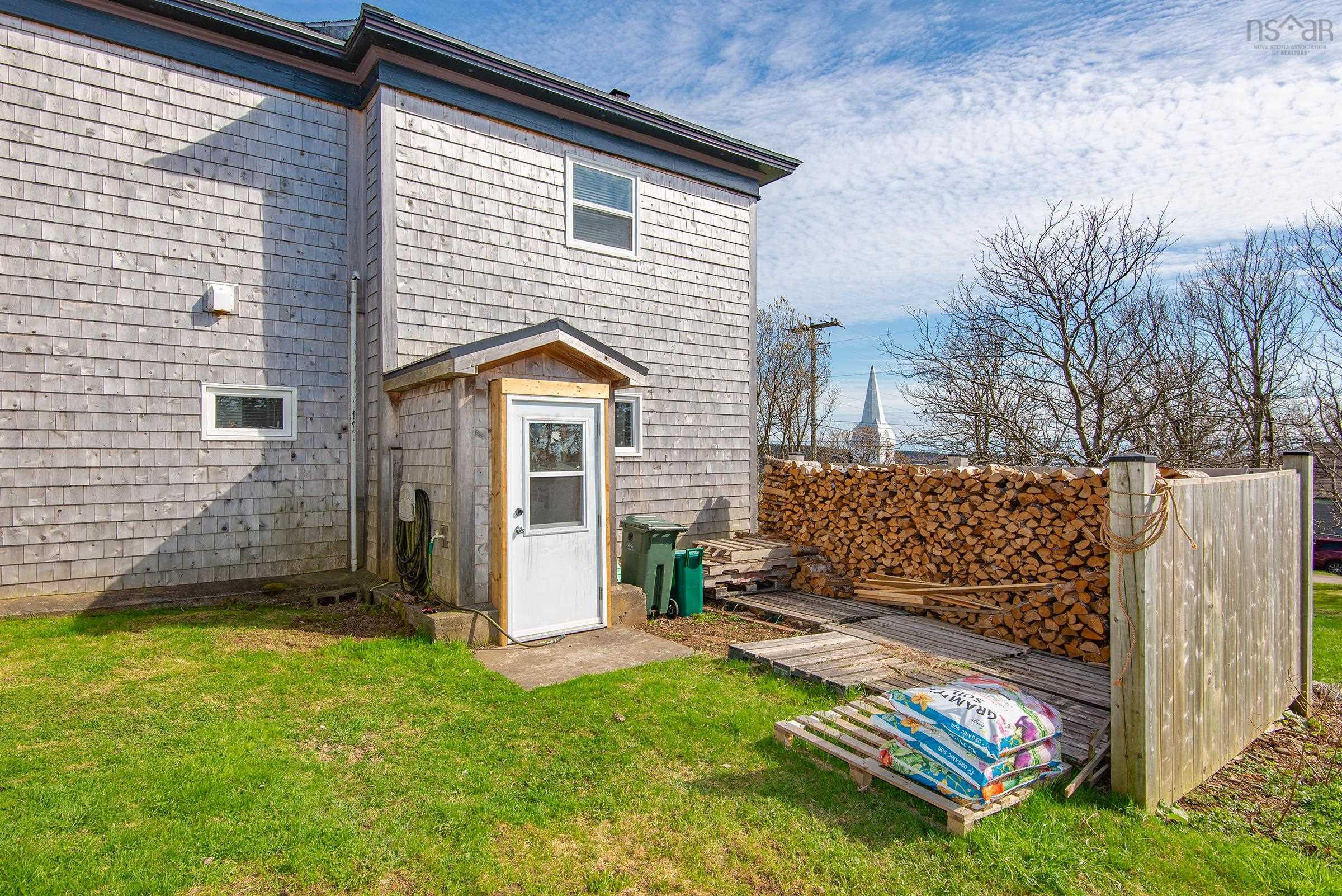 $299,000.00: 347 Highway 217, Freeport