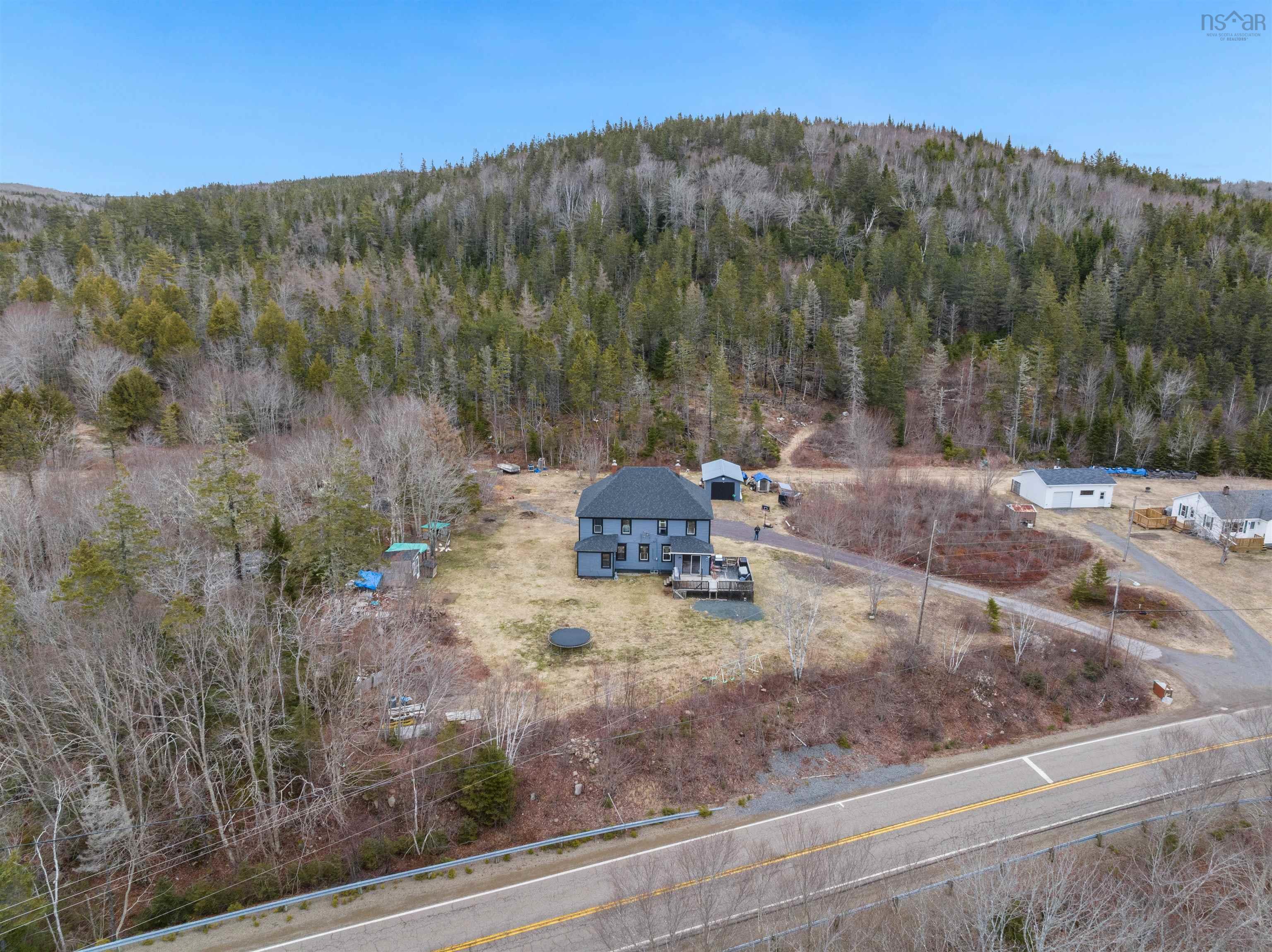 $439,900.00: 16236 Highway 316, Country Harbour Mines