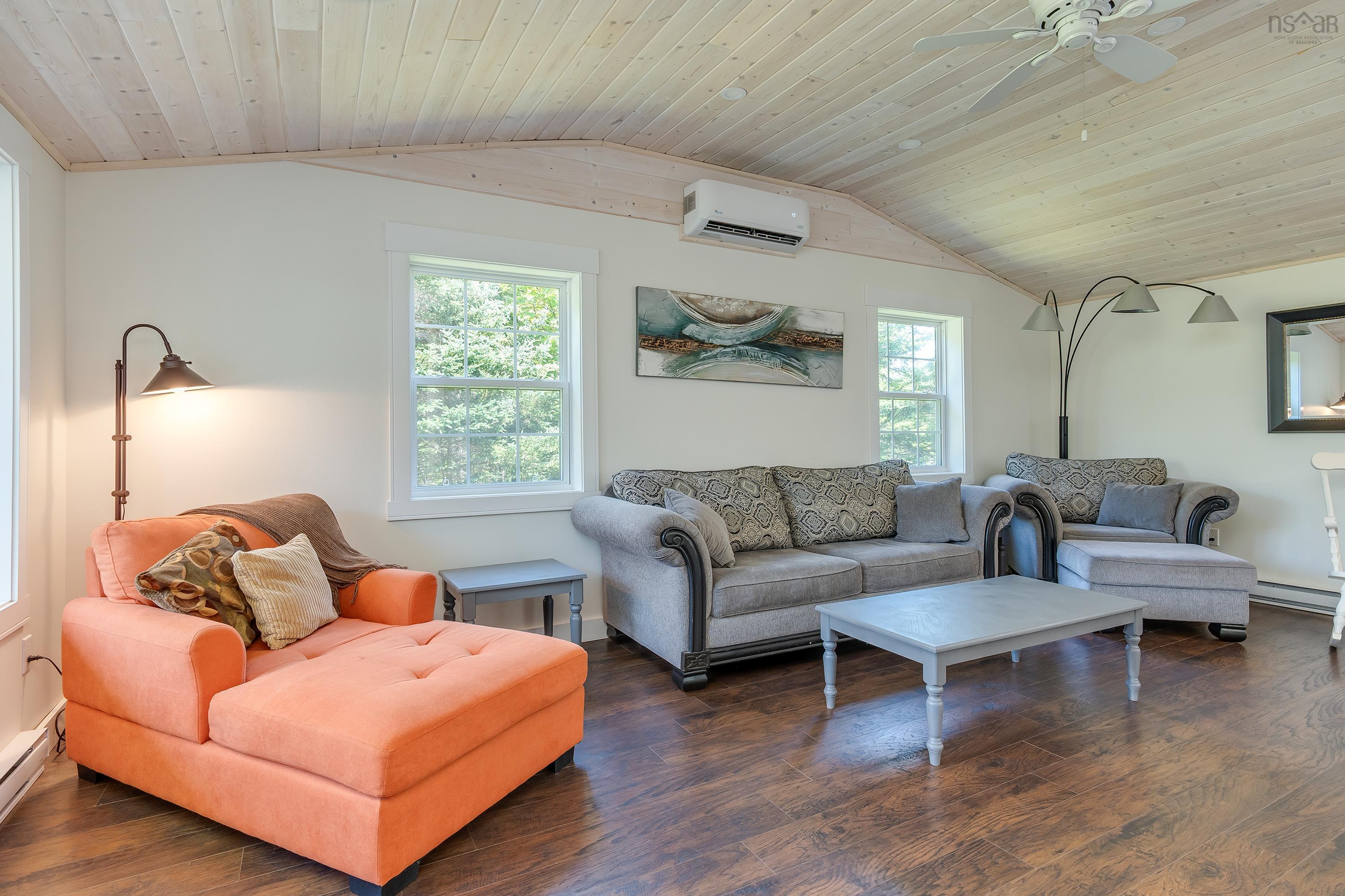 $299,900.00: 20 Howard Stevens Walk, Clam Harbour