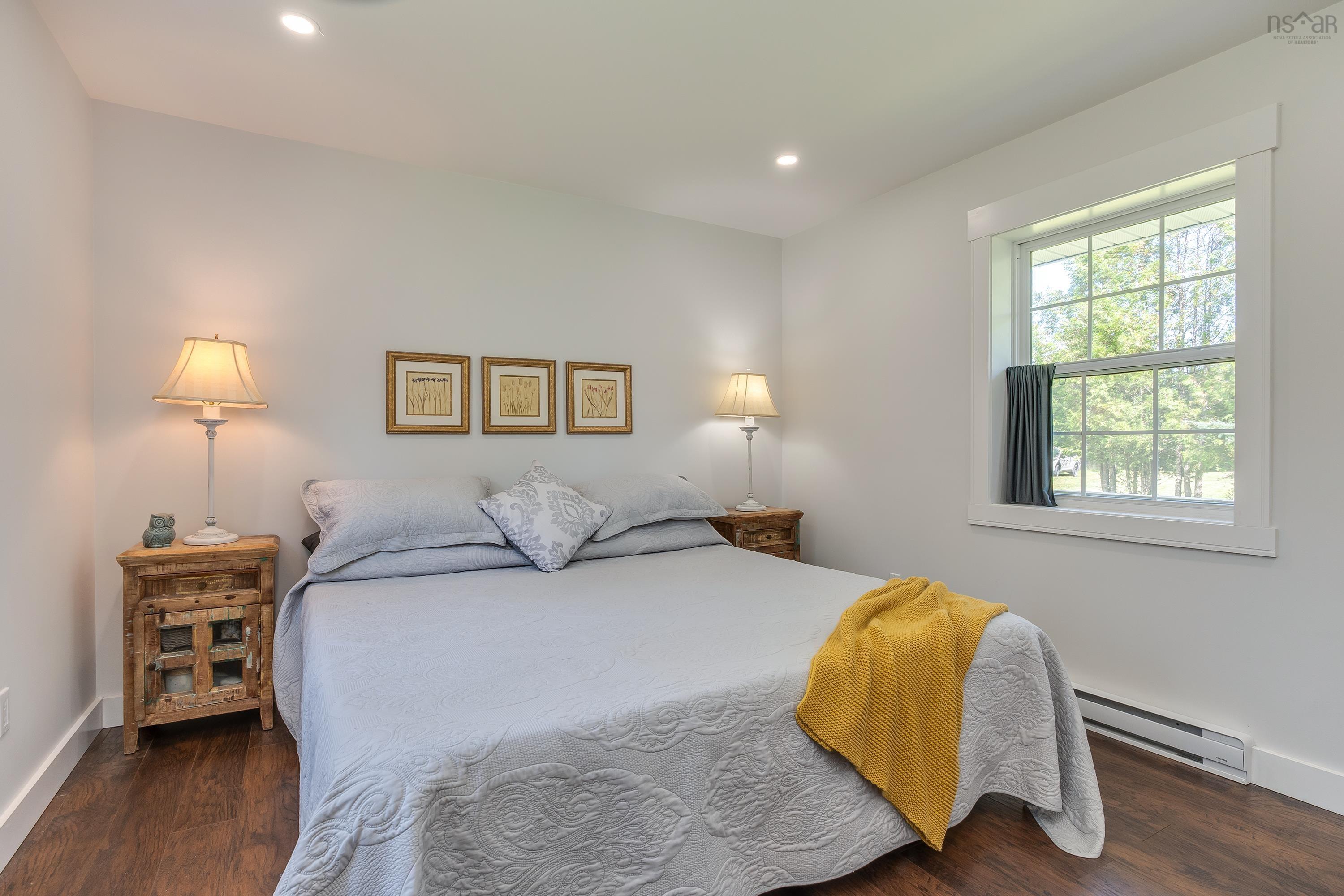 $299,900.00: 20 Howard Stevens Walk, Clam Harbour