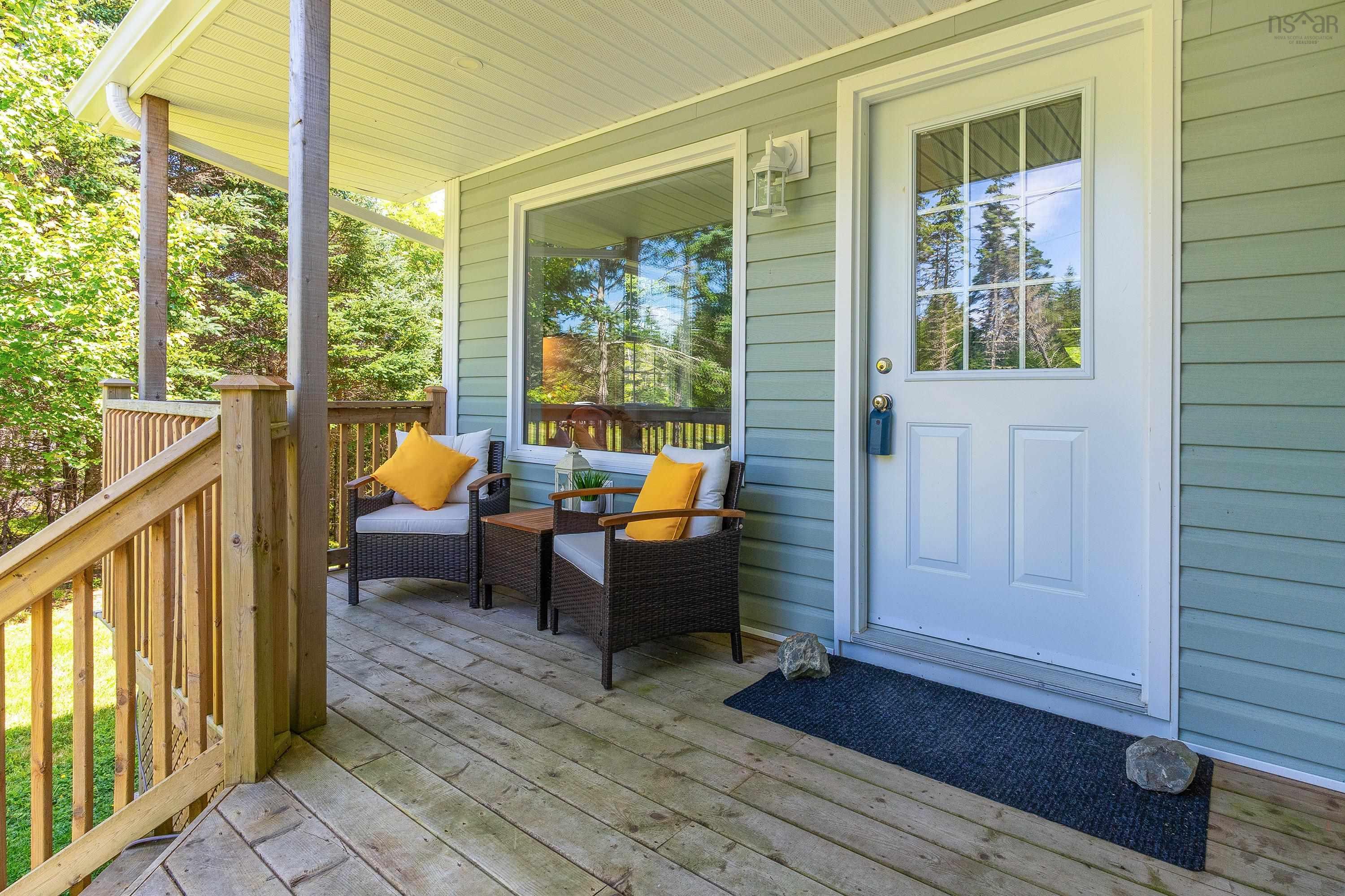 $299,900.00: 20 Howard Stevens Walk, Clam Harbour