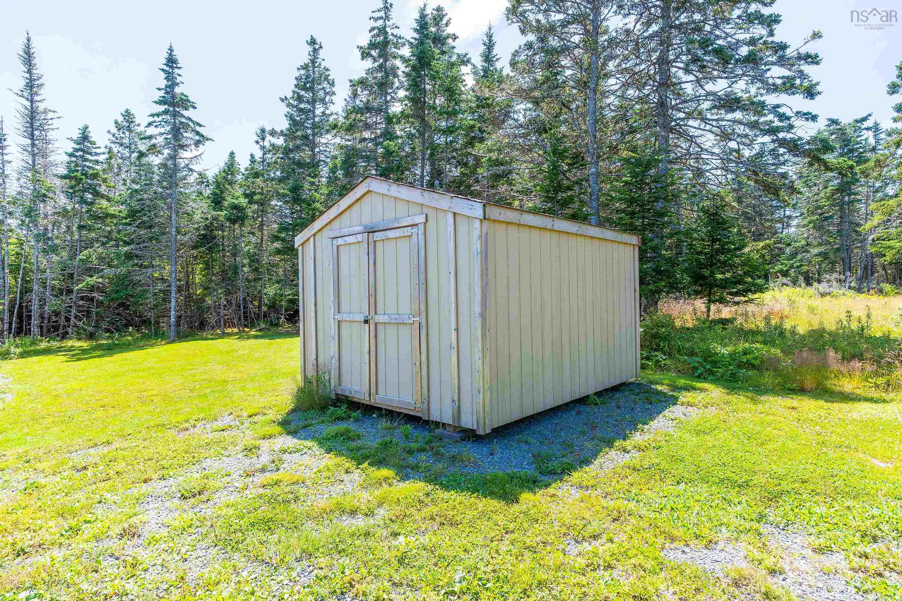 $299,900.00: 20 Howard Stevens Walk, Clam Harbour