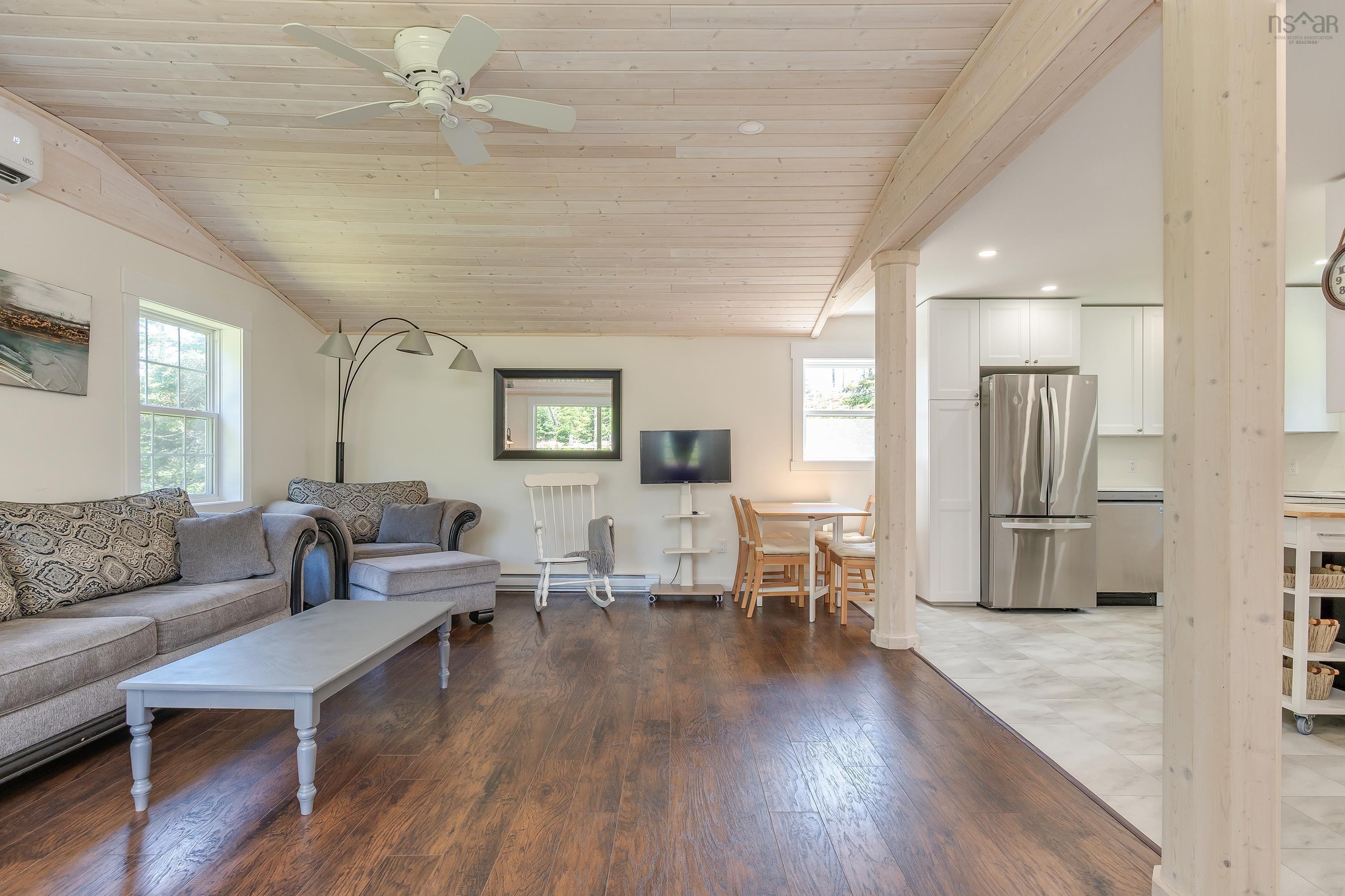 $299,900.00: 20 Howard Stevens Walk, Clam Harbour