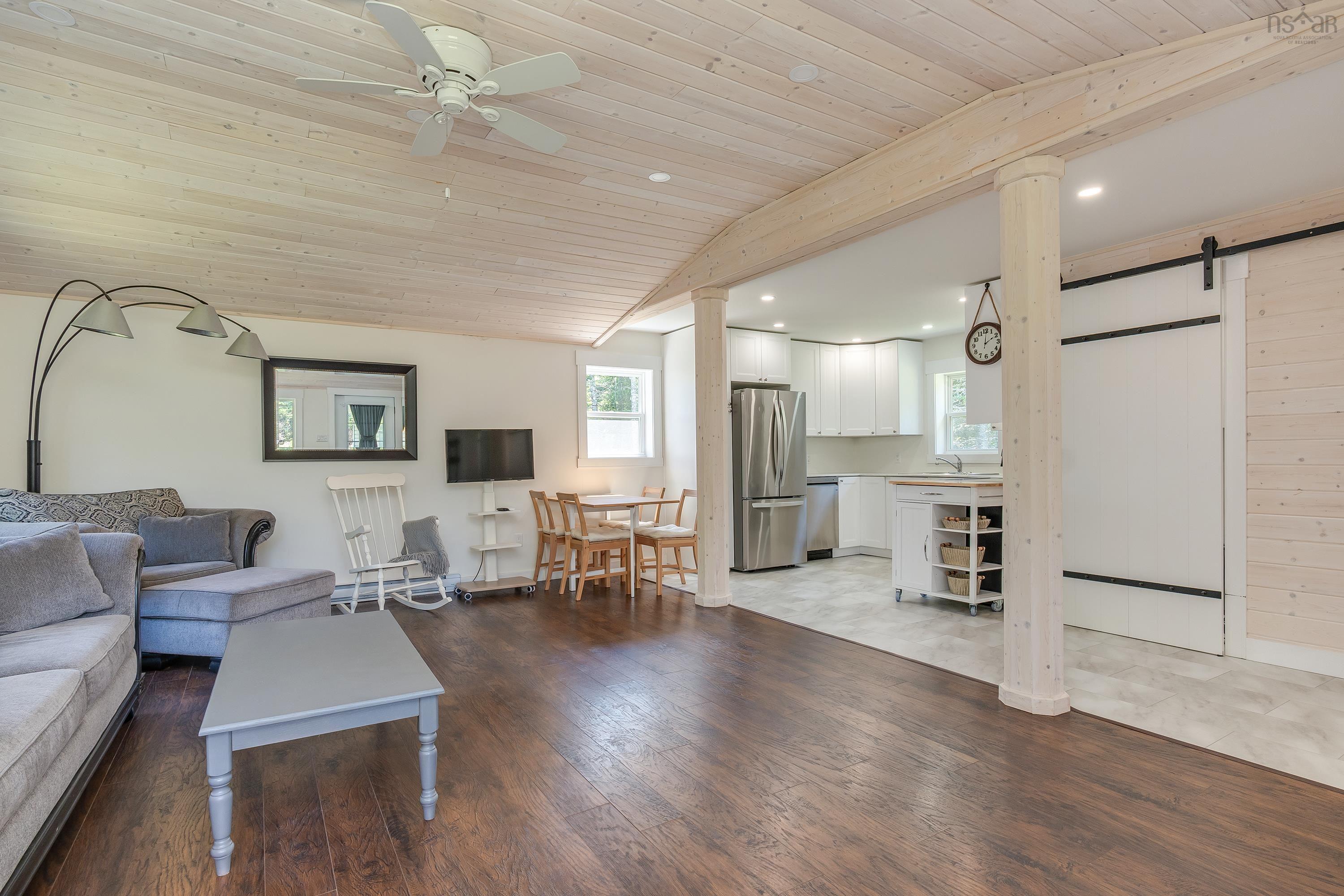 $299,900.00: 20 Howard Stevens Walk, Clam Harbour
