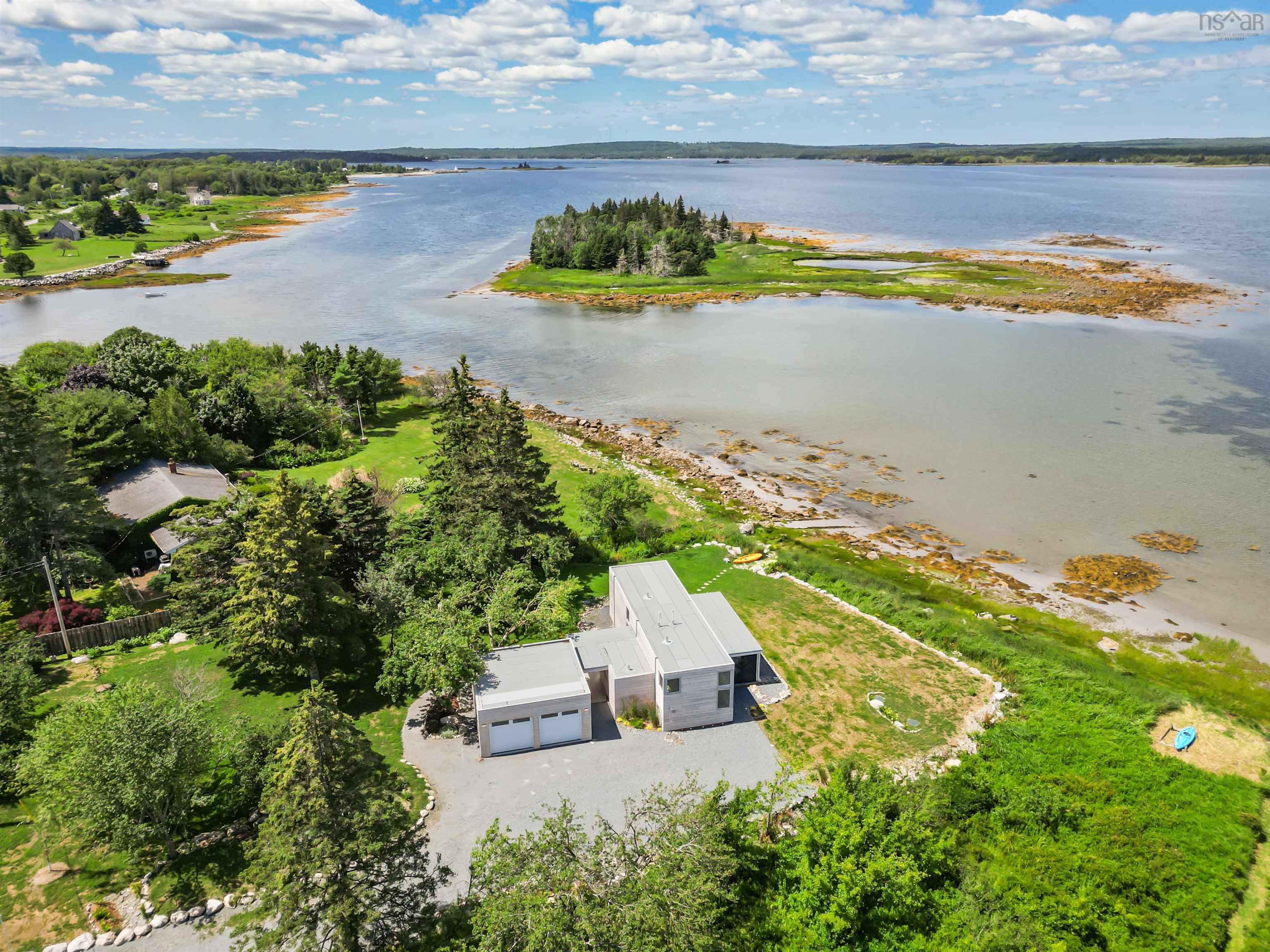 $950,000.00: 325 Long Cove Road, Port Medway