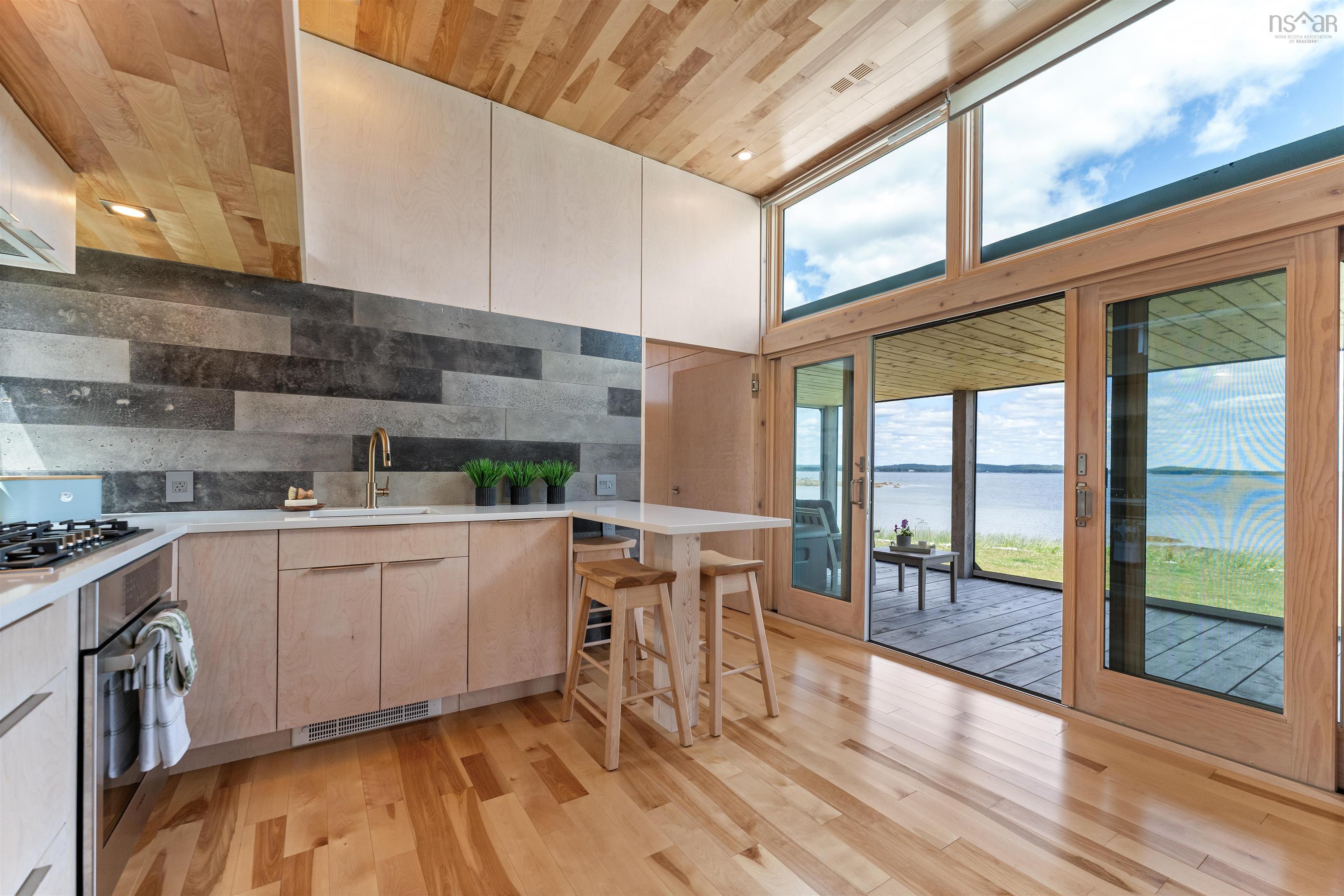 $950,000.00: 325 Long Cove Road, Port Medway
