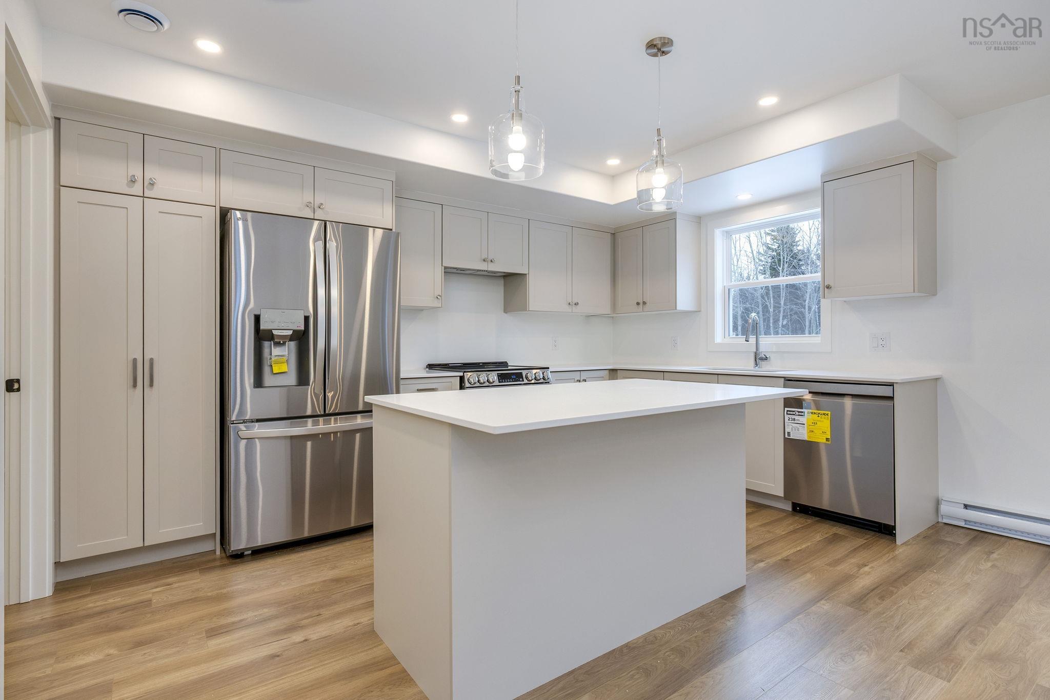 $639,900.00: SMD-3B 28 Simona Drive, Dartmouth