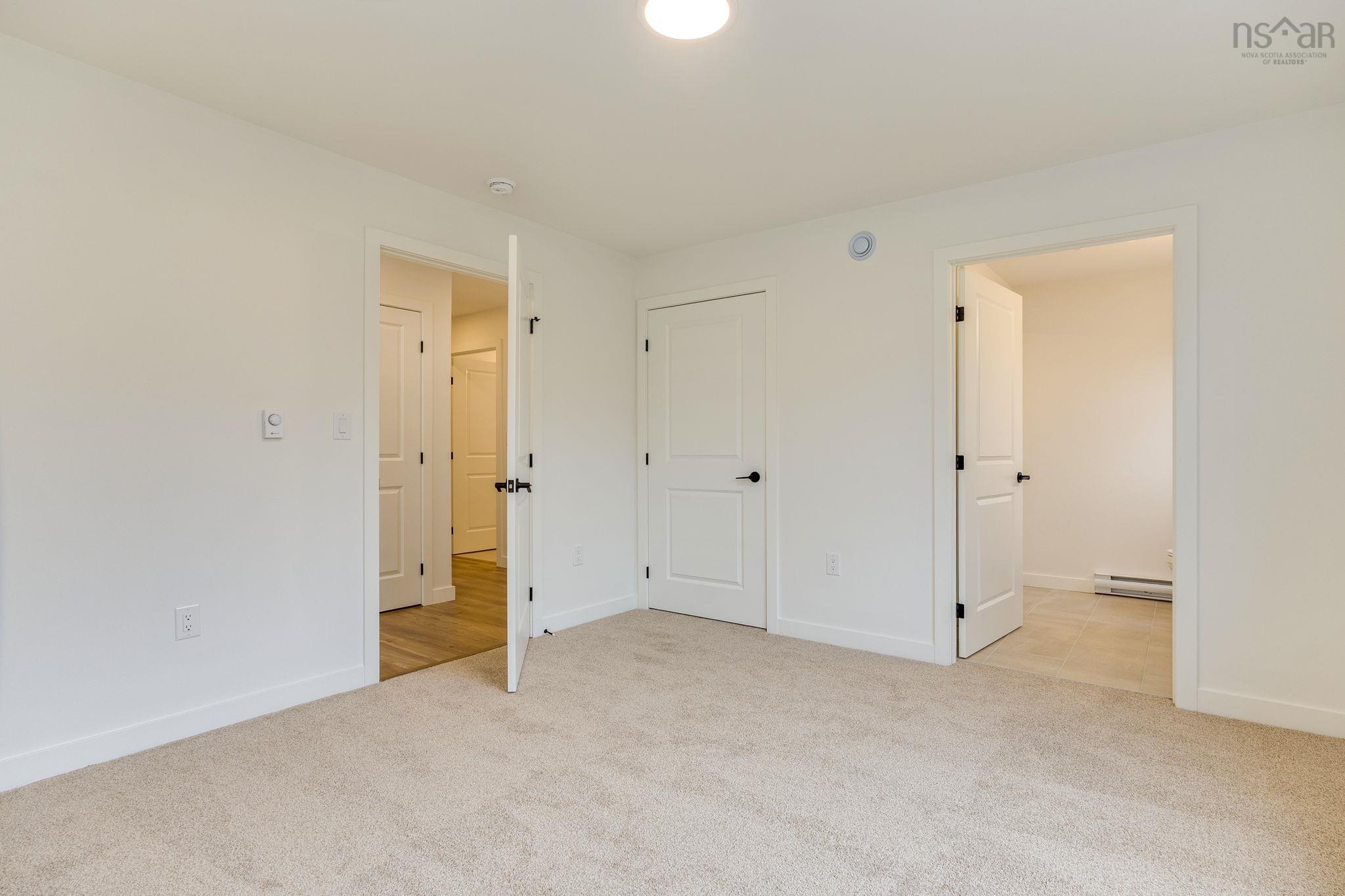 $639,900.00: SMD-3B 28 Simona Drive, Dartmouth