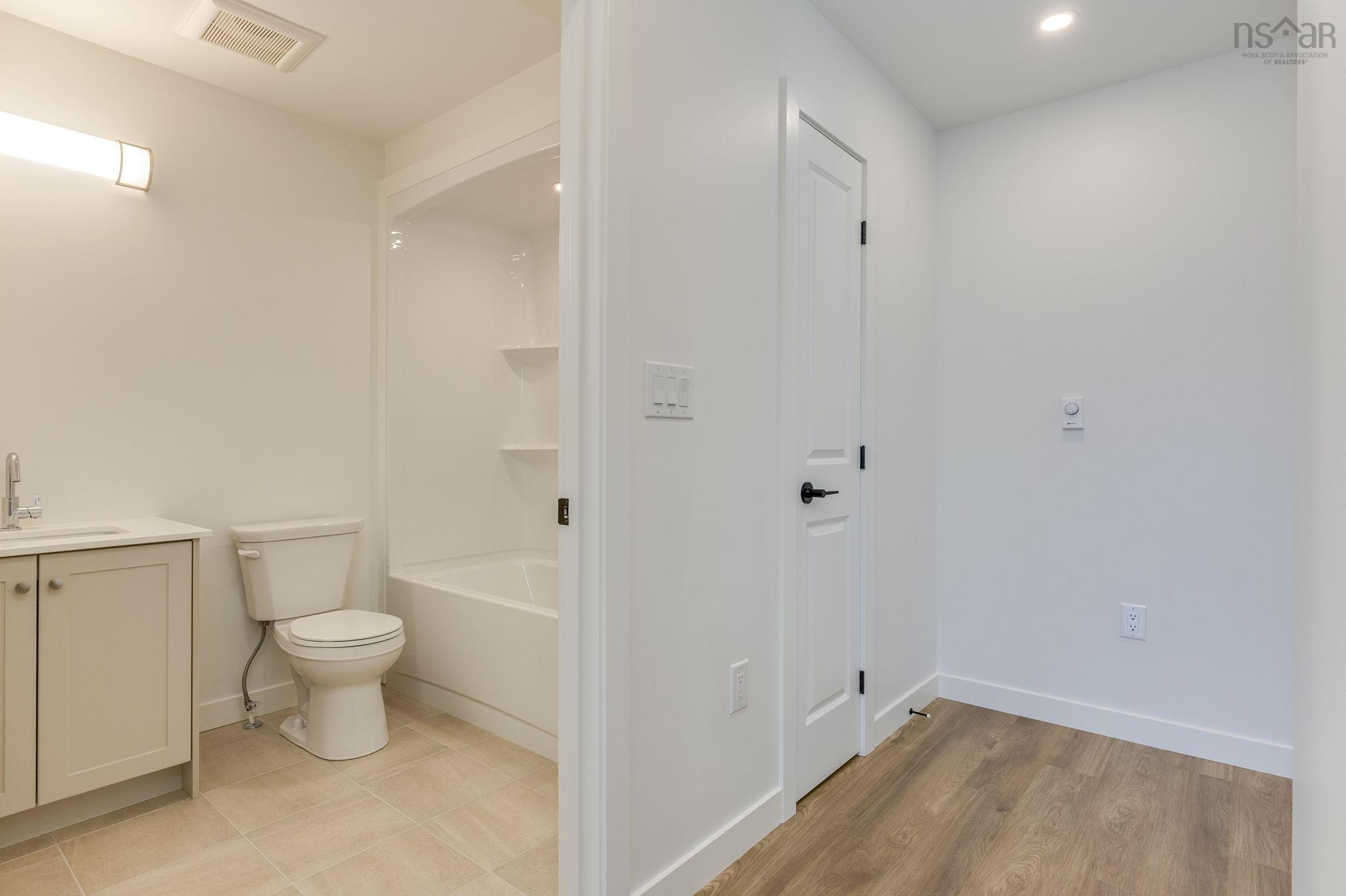 $639,900.00: SMD-3B 28 Simona Drive, Dartmouth