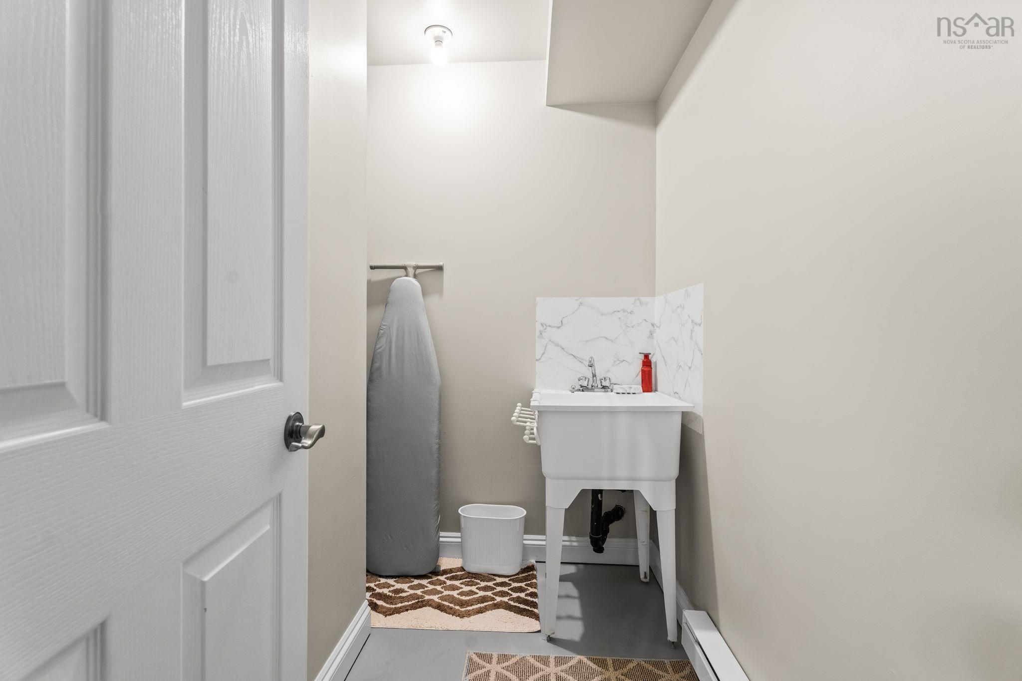 $809,900.00: 9 Rosewood Court, Dartmouth