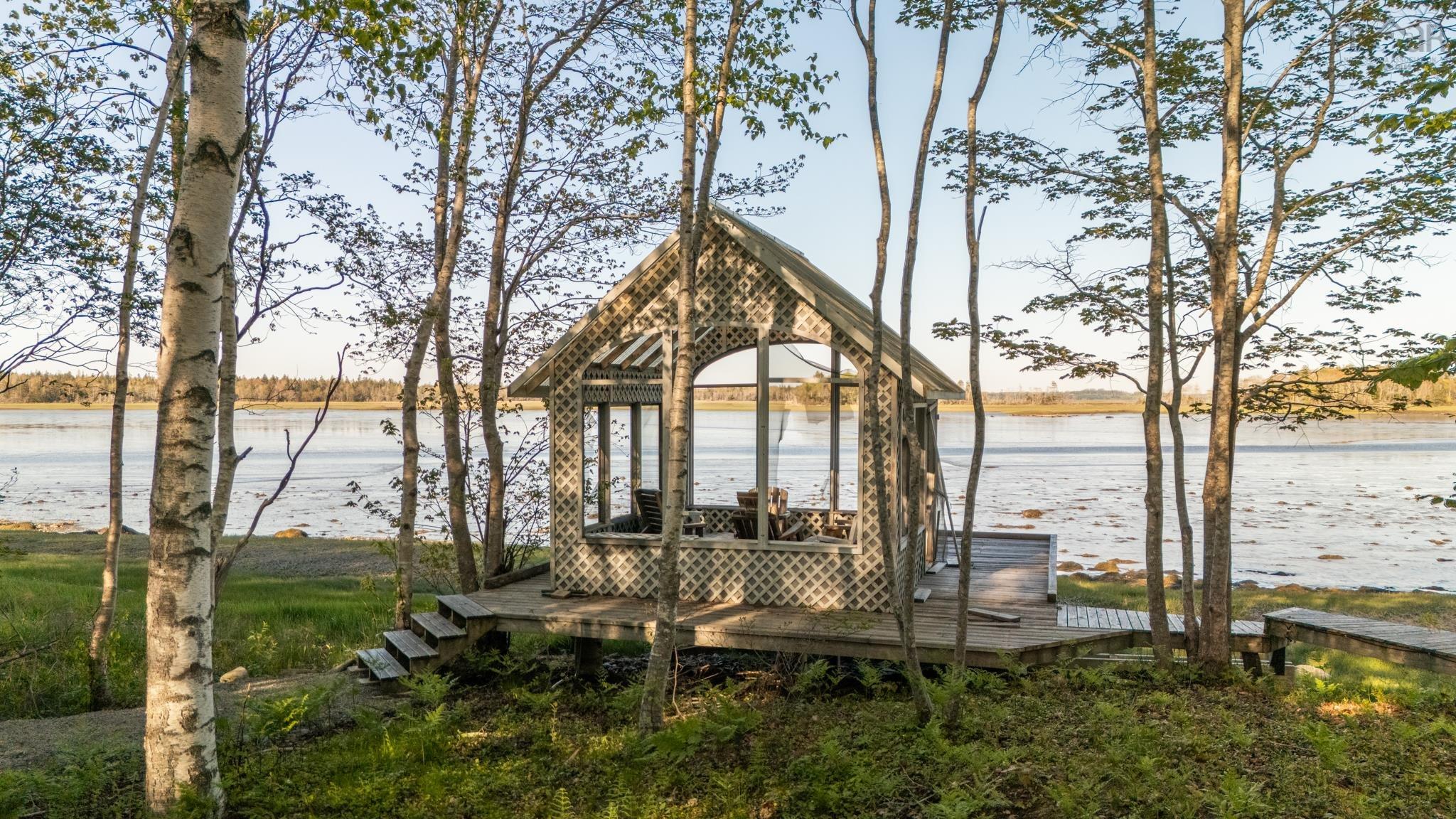 $395,000.00: 81 Chemin Des Bouleaux, Sluice Point