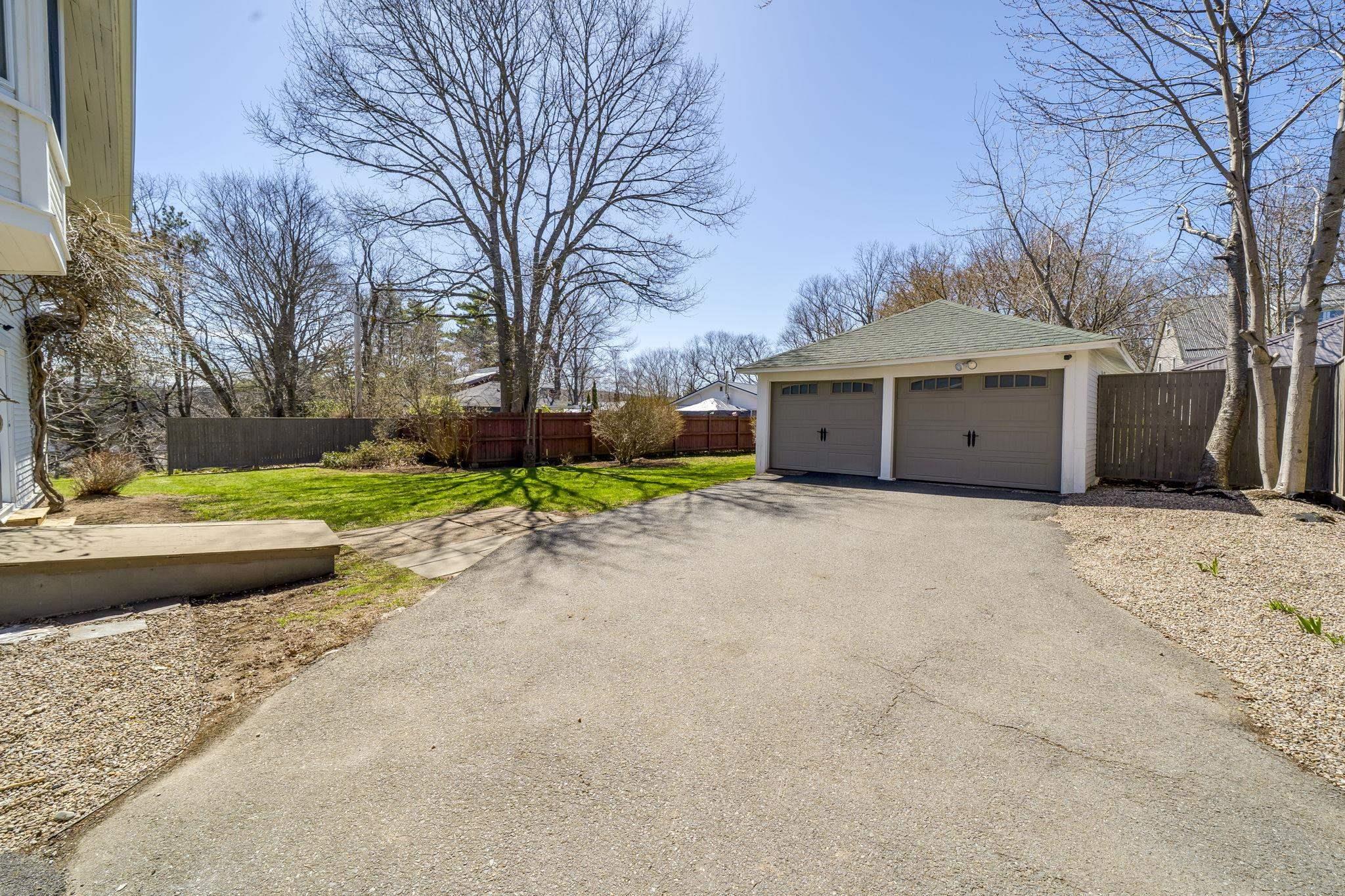 $649,900.00: 6 Oakdene Avenue, Kentville
