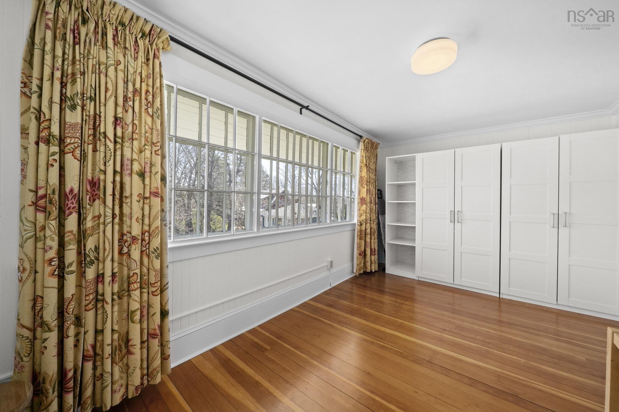$649,900.00: 6 Oakdene Avenue, Kentville