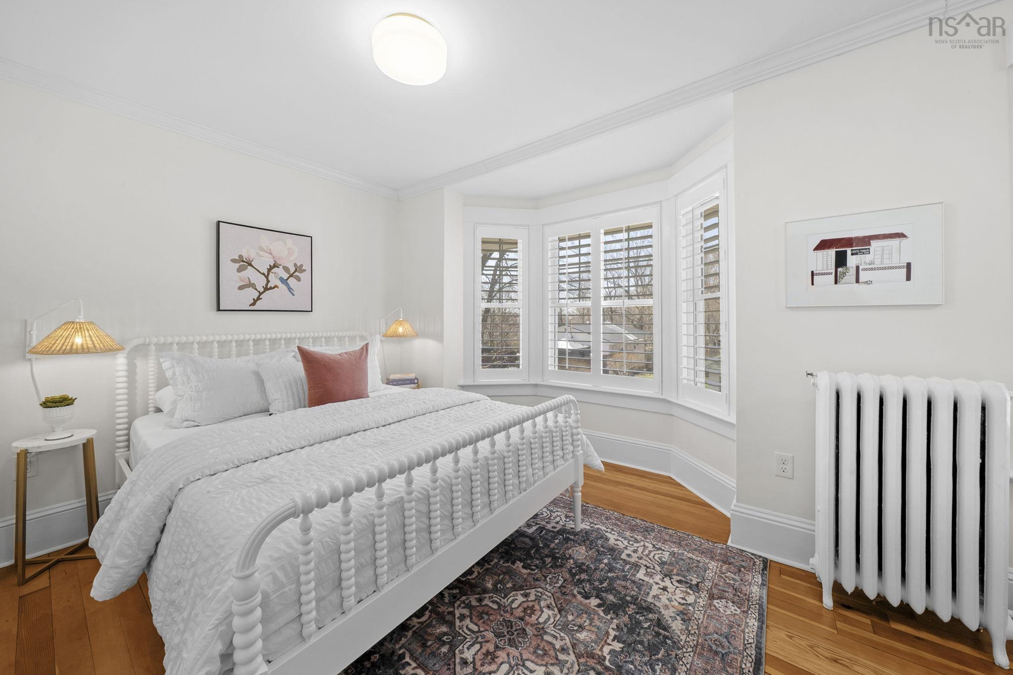 $649,900.00: 6 Oakdene Avenue, Kentville