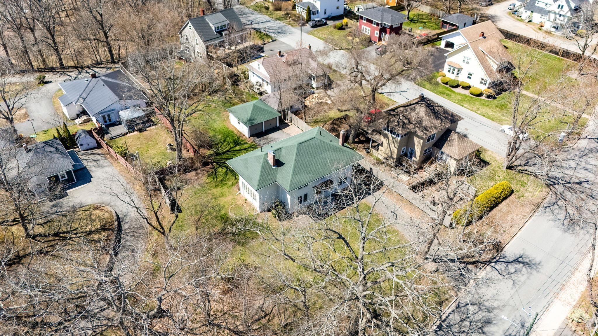 $649,900.00: 6 Oakdene Avenue, Kentville