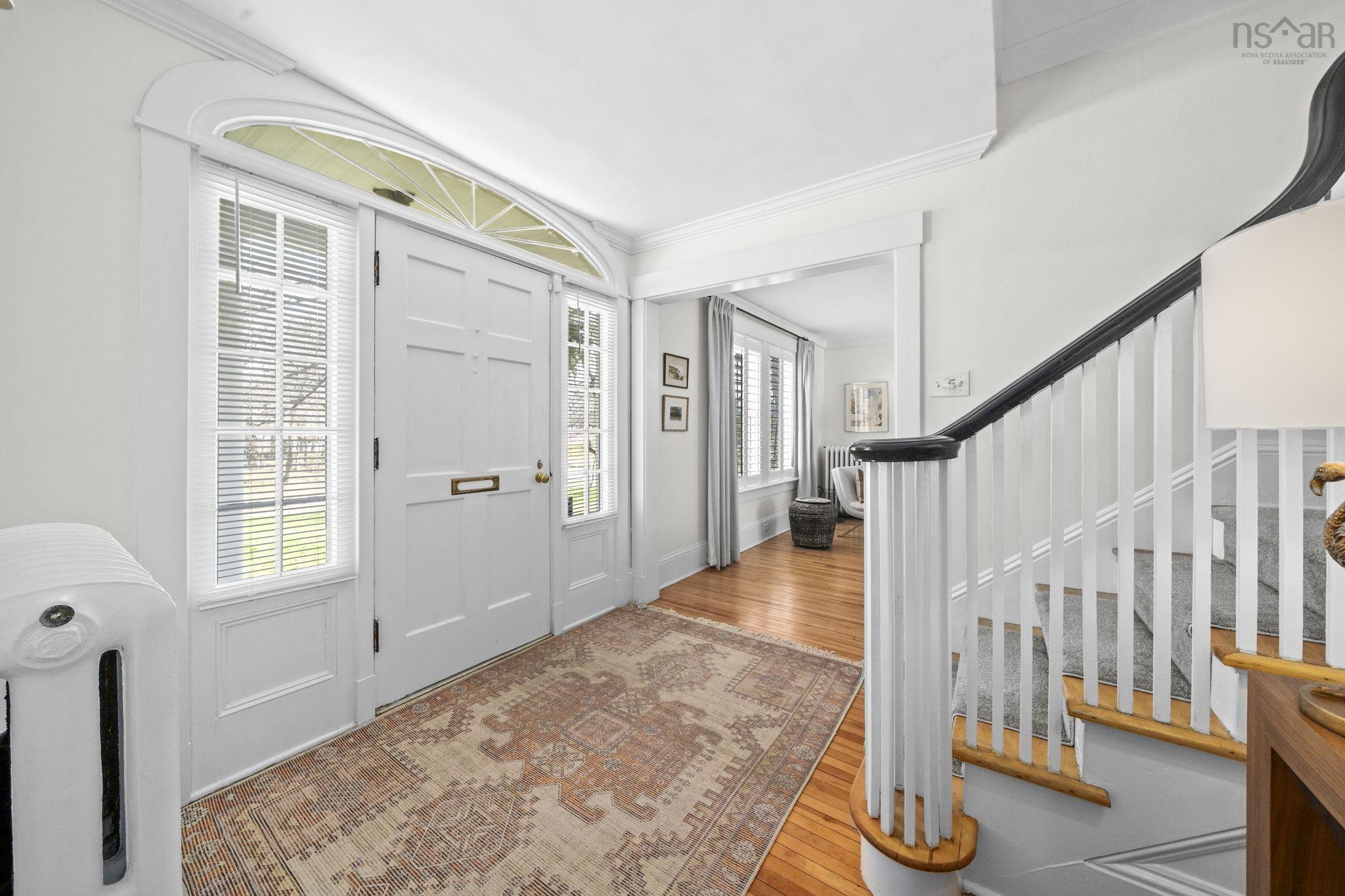 $649,900.00: 6 Oakdene Avenue, Kentville