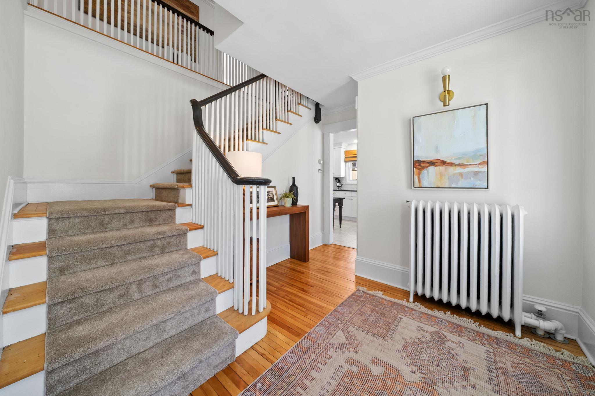$649,900.00: 6 Oakdene Avenue, Kentville