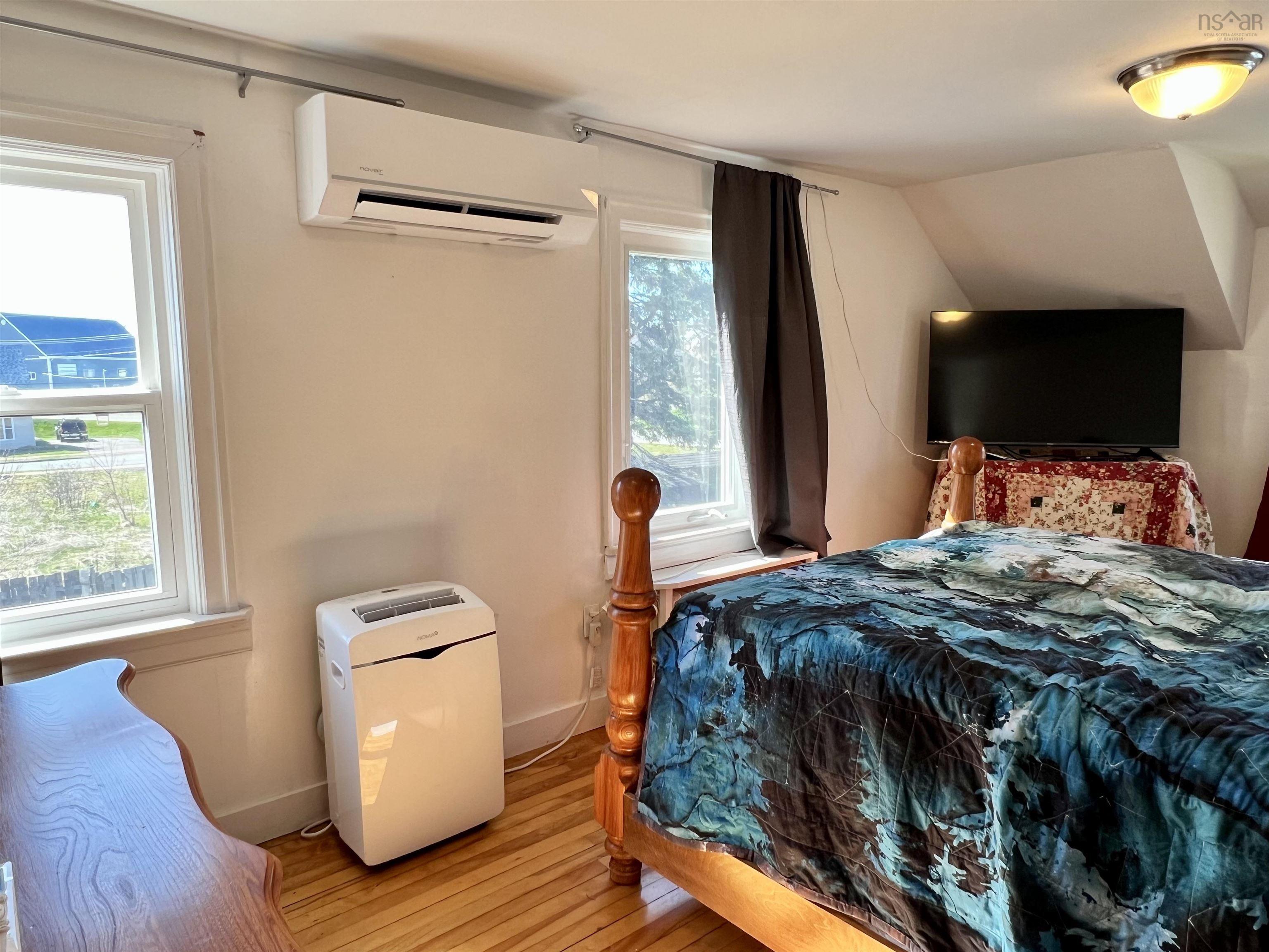 $285,000.00: 166 North Foord Street, Stellarton