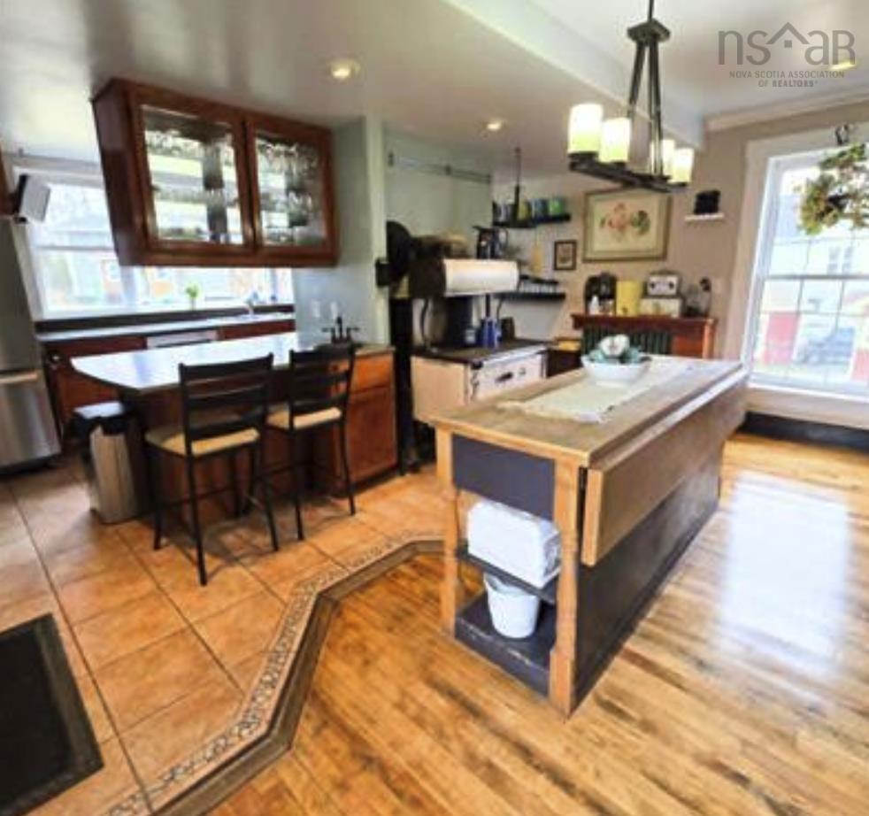 $925,000.00: 148 Crescent Street, Sydney