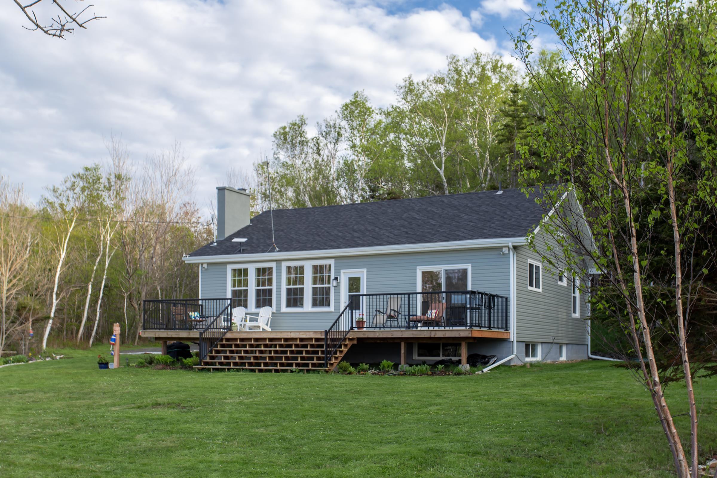 $774,900.00: 7993 Shore Road W, Hampton