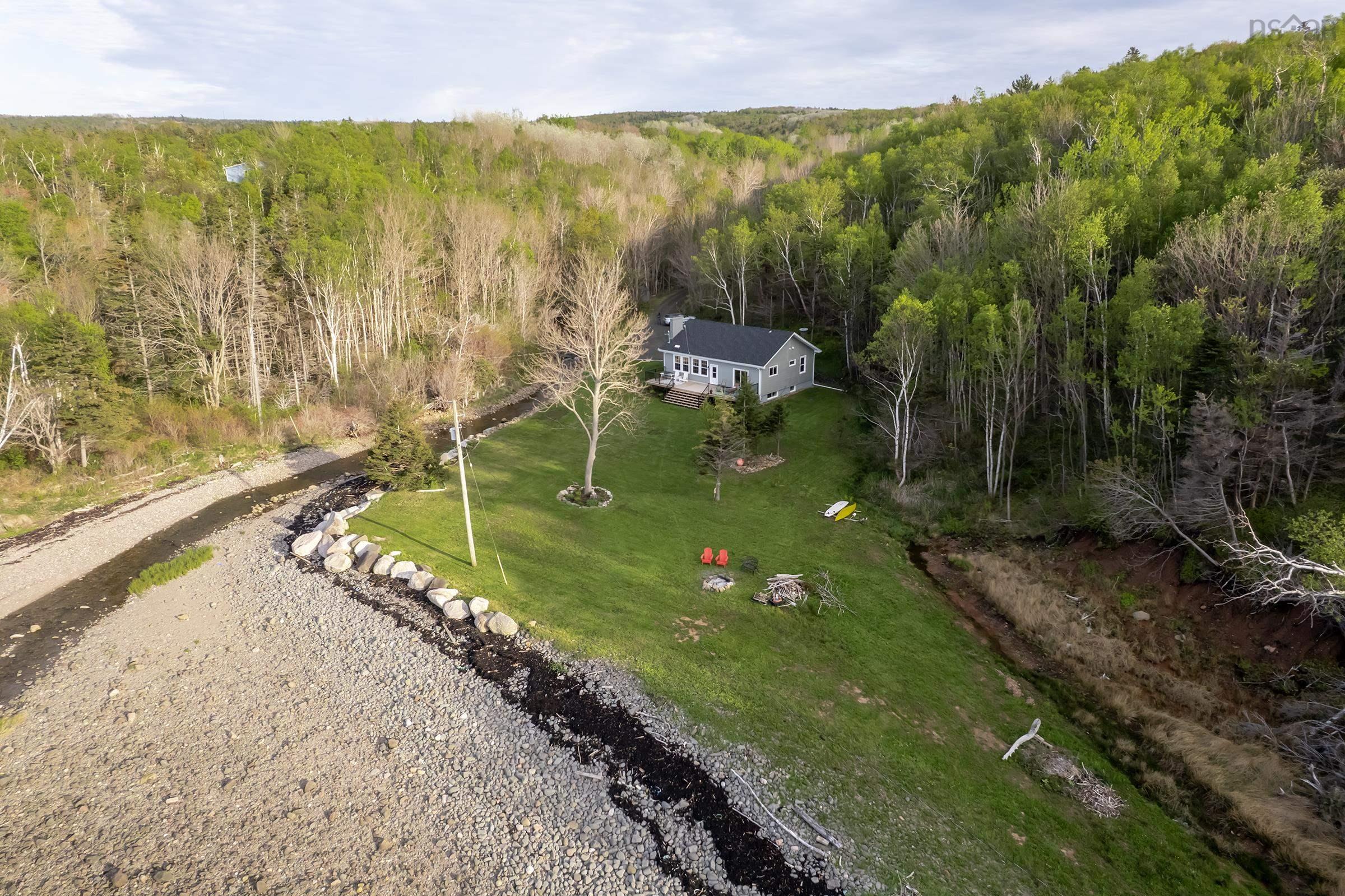 $774,900.00: 7993 Shore Road W, Hampton