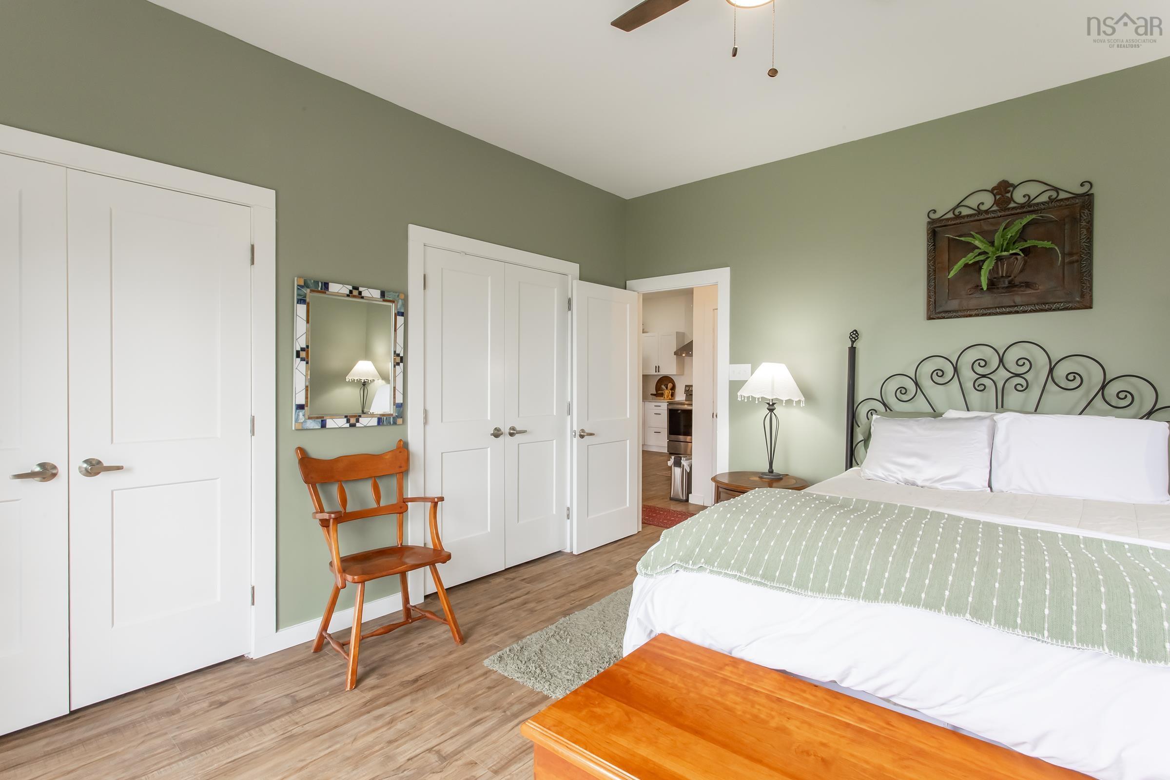 $774,900.00: 7993 Shore Road W, Hampton
